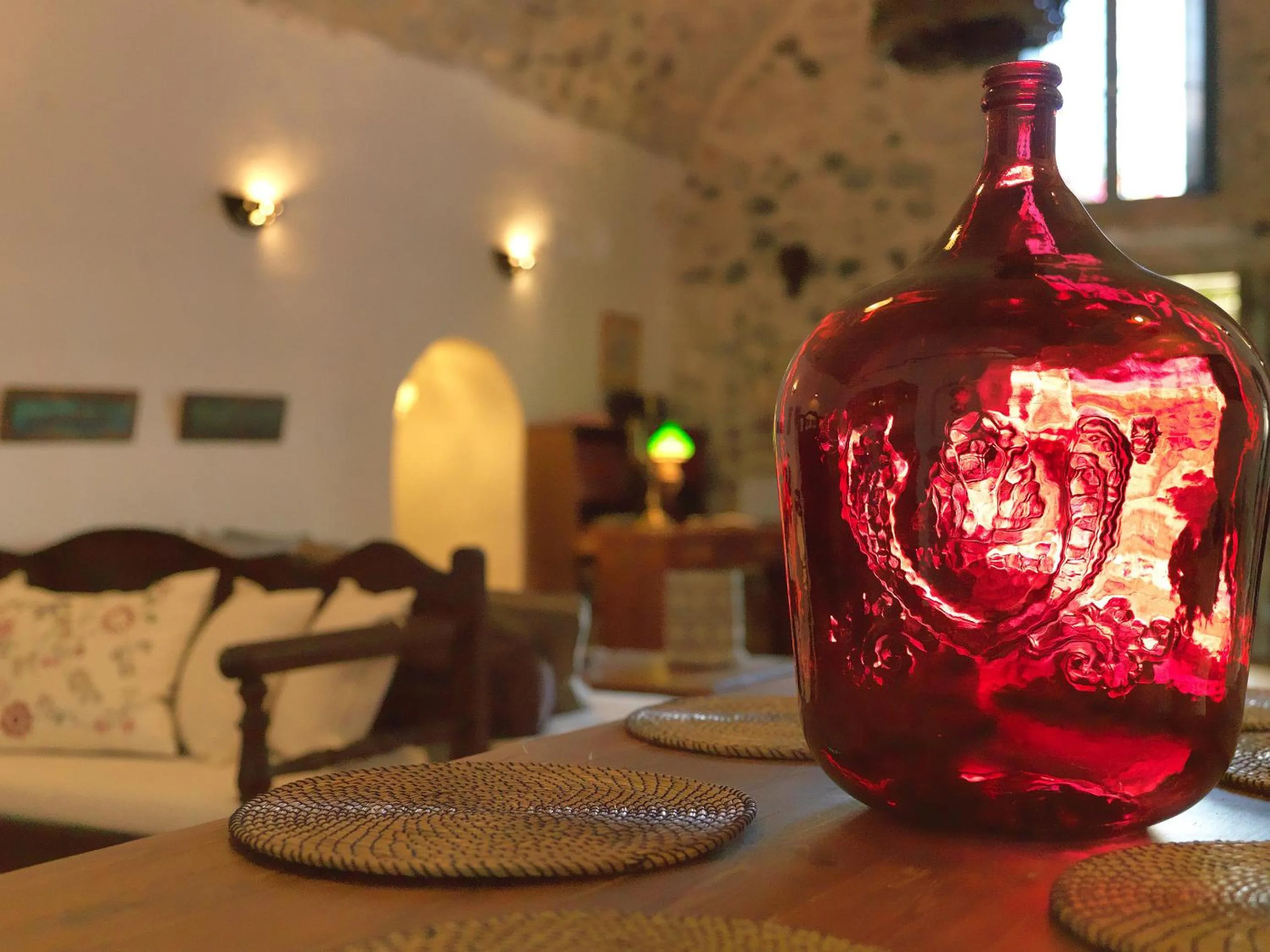 Living room in AFOURA HOUSES by K&K