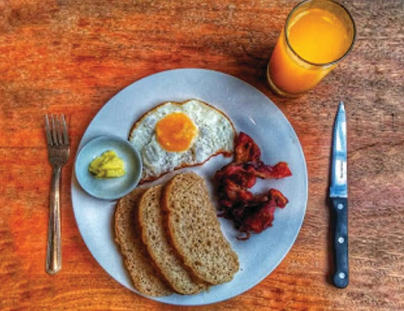 Breakfast in Seaslugs Travellers Inn