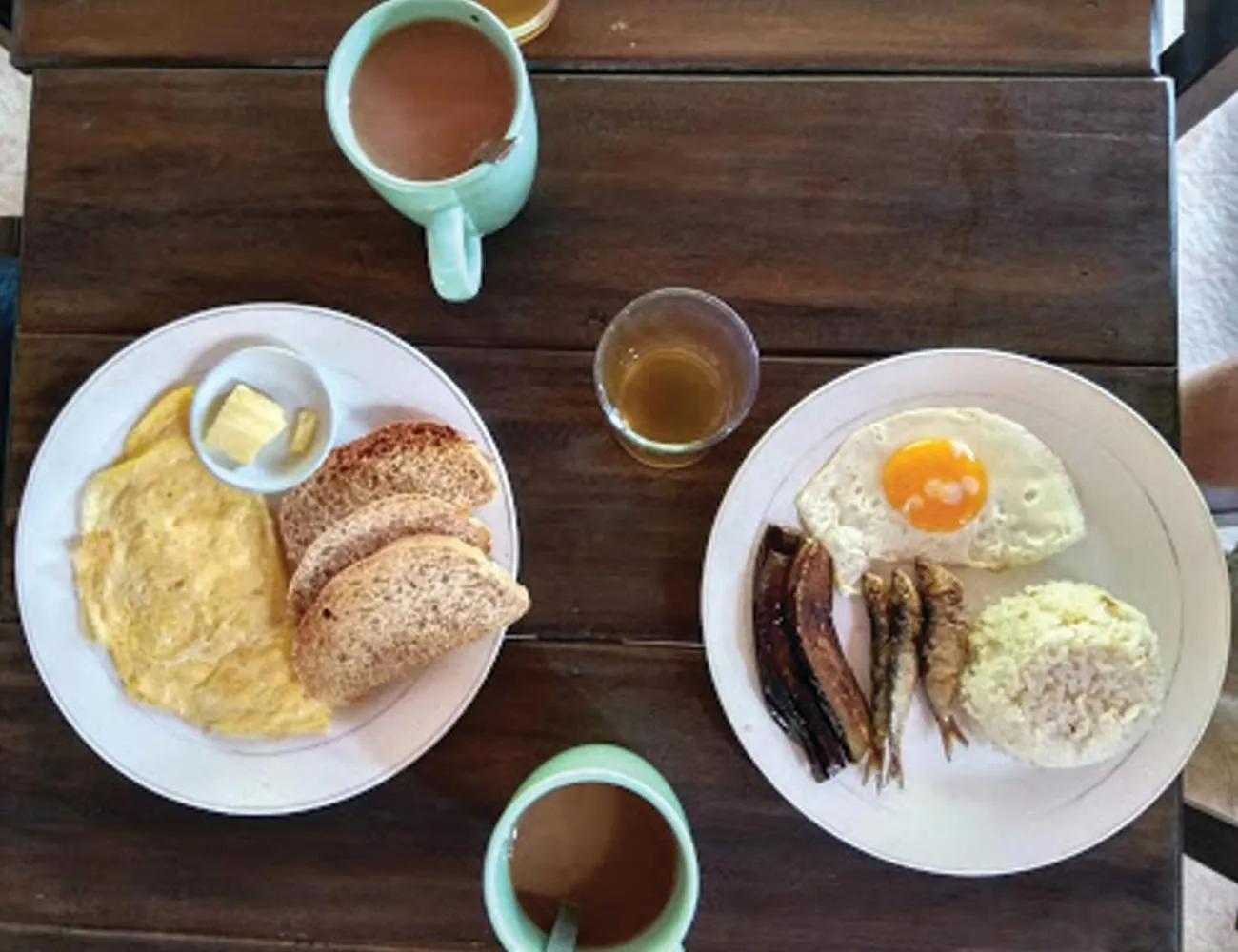Breakfast in Seaslugs Travellers Inn