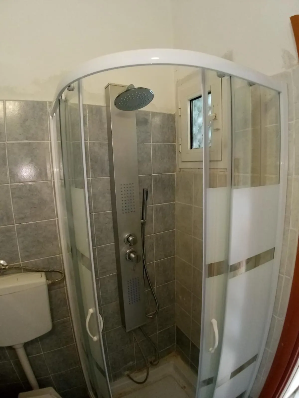 Toilet in Residence Doral