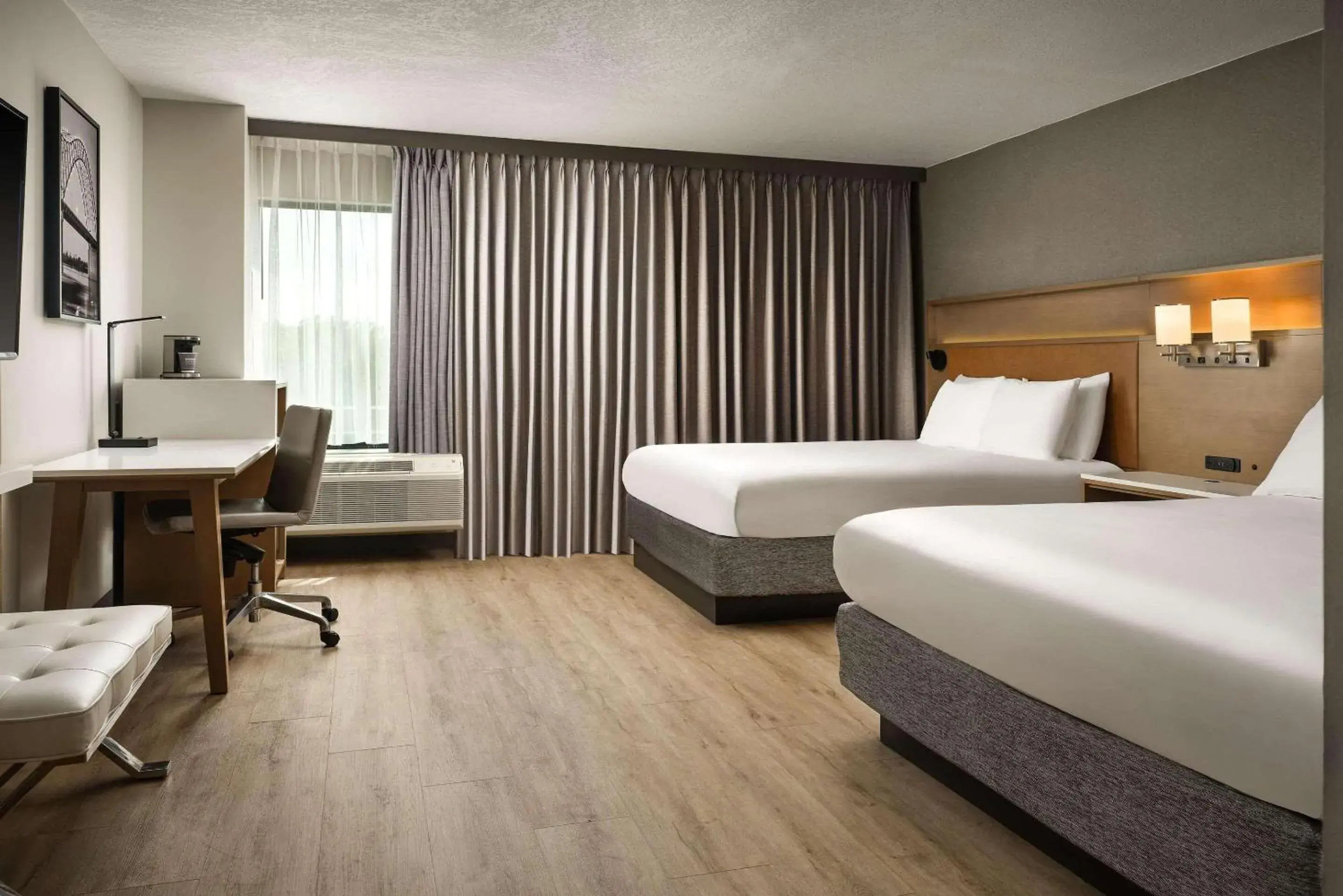Bedroom, Bed in Radisson Hotel West Memphis Bedroom, Bed in Radisson Hotel West Memphis