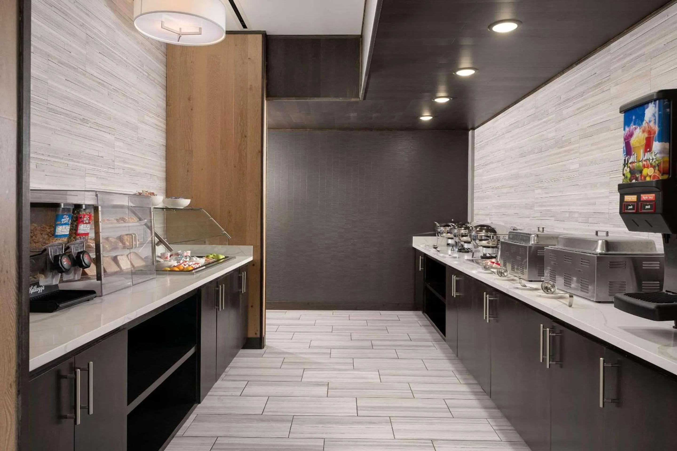 Breakfast in Radisson Hotel West Memphis