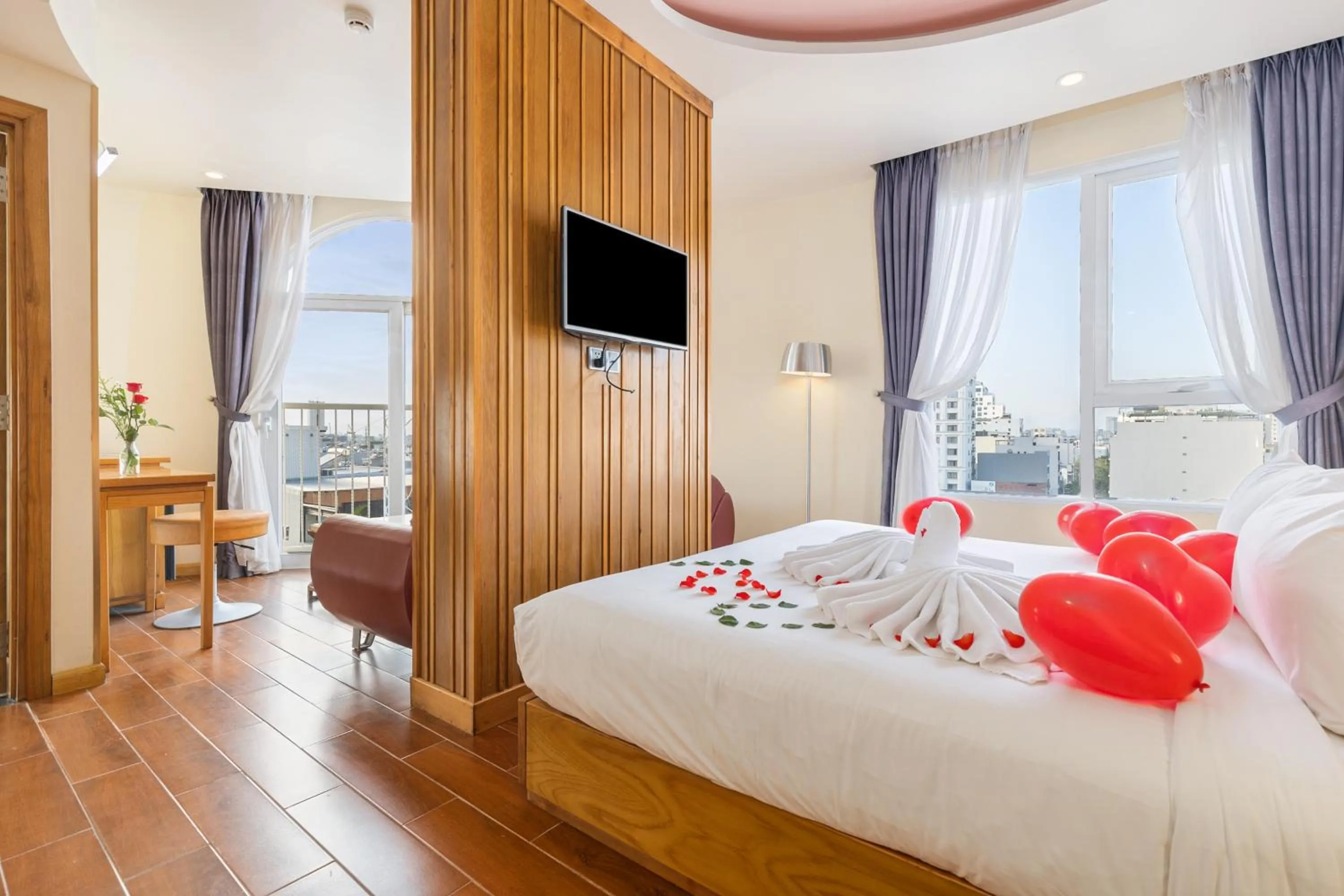 Photo of the whole room, Bed in SEA QUEEN Hotel