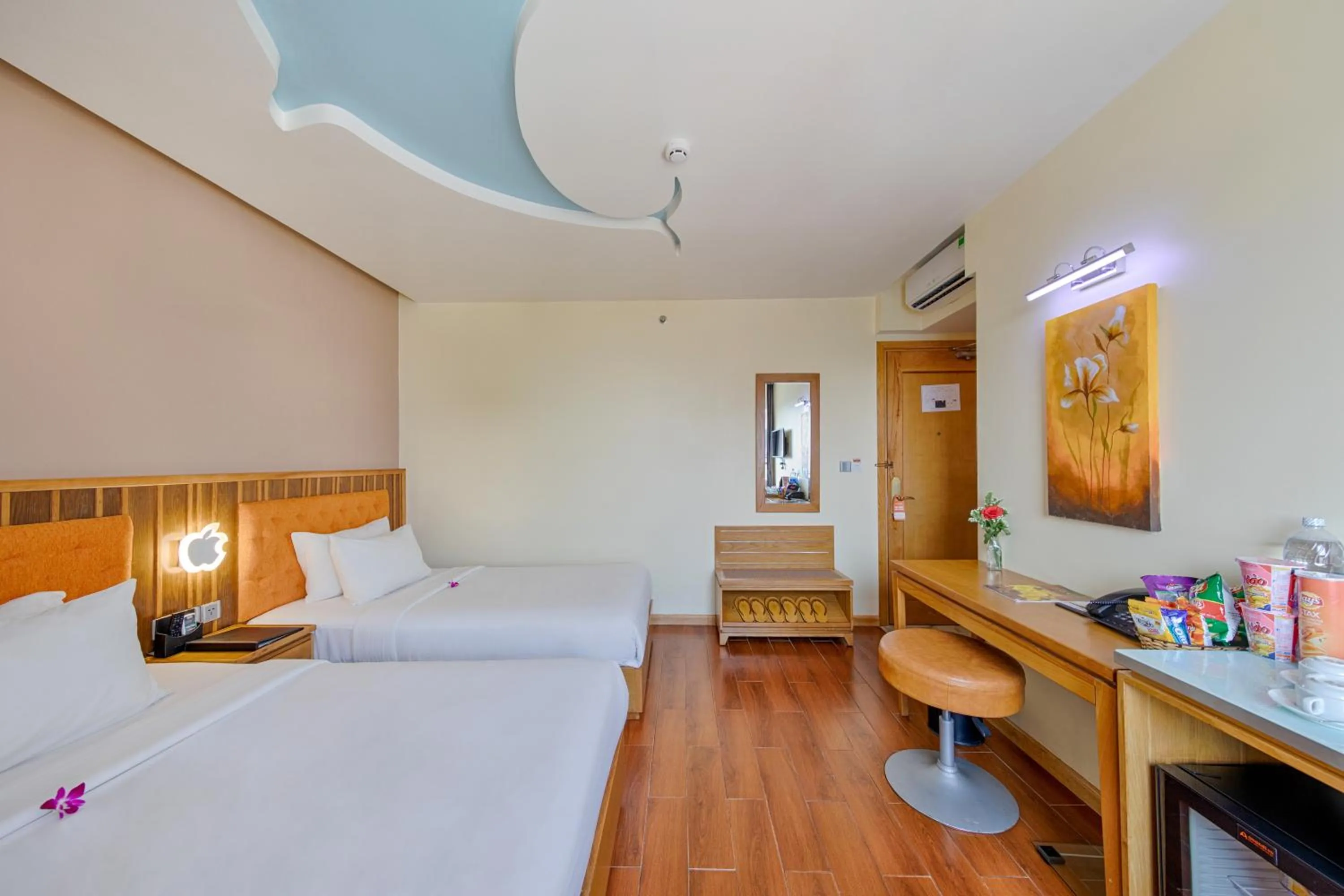 Photo of the whole room, Bed in SEA QUEEN Hotel