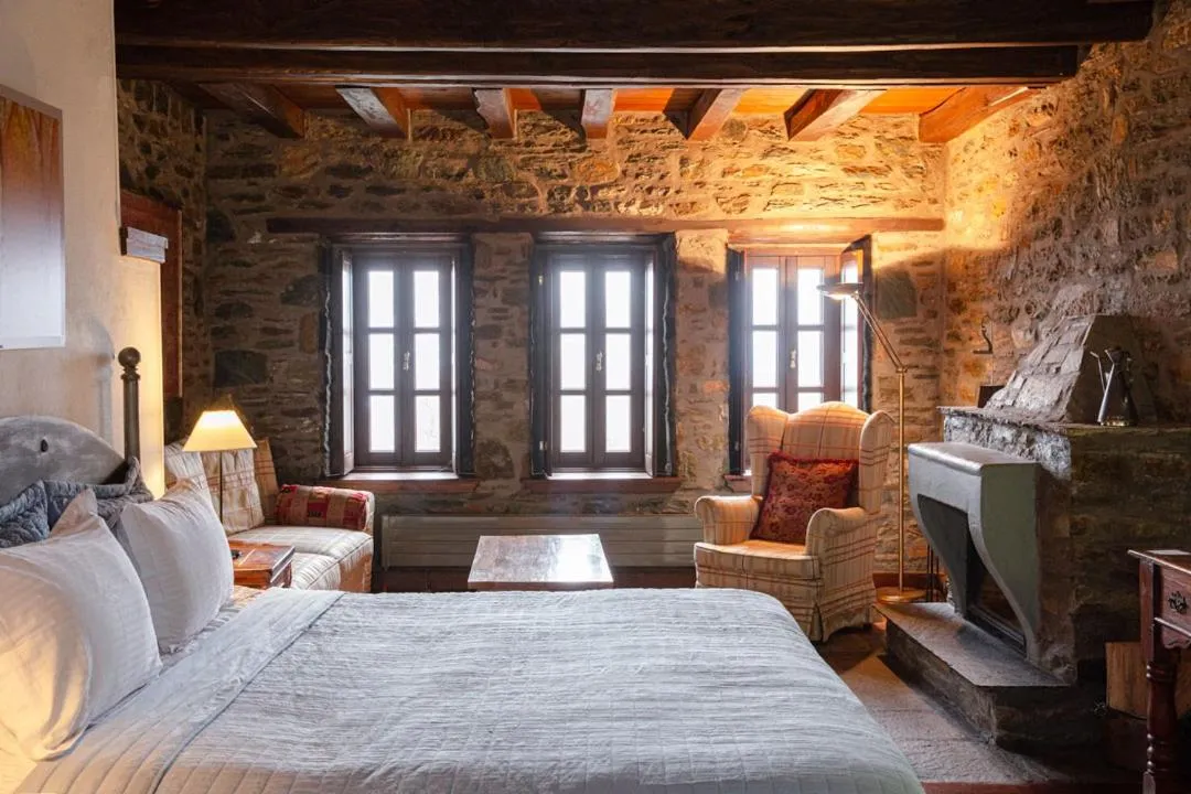 View (from property/room), Bed in Palio Eleotrivio Guesthouse