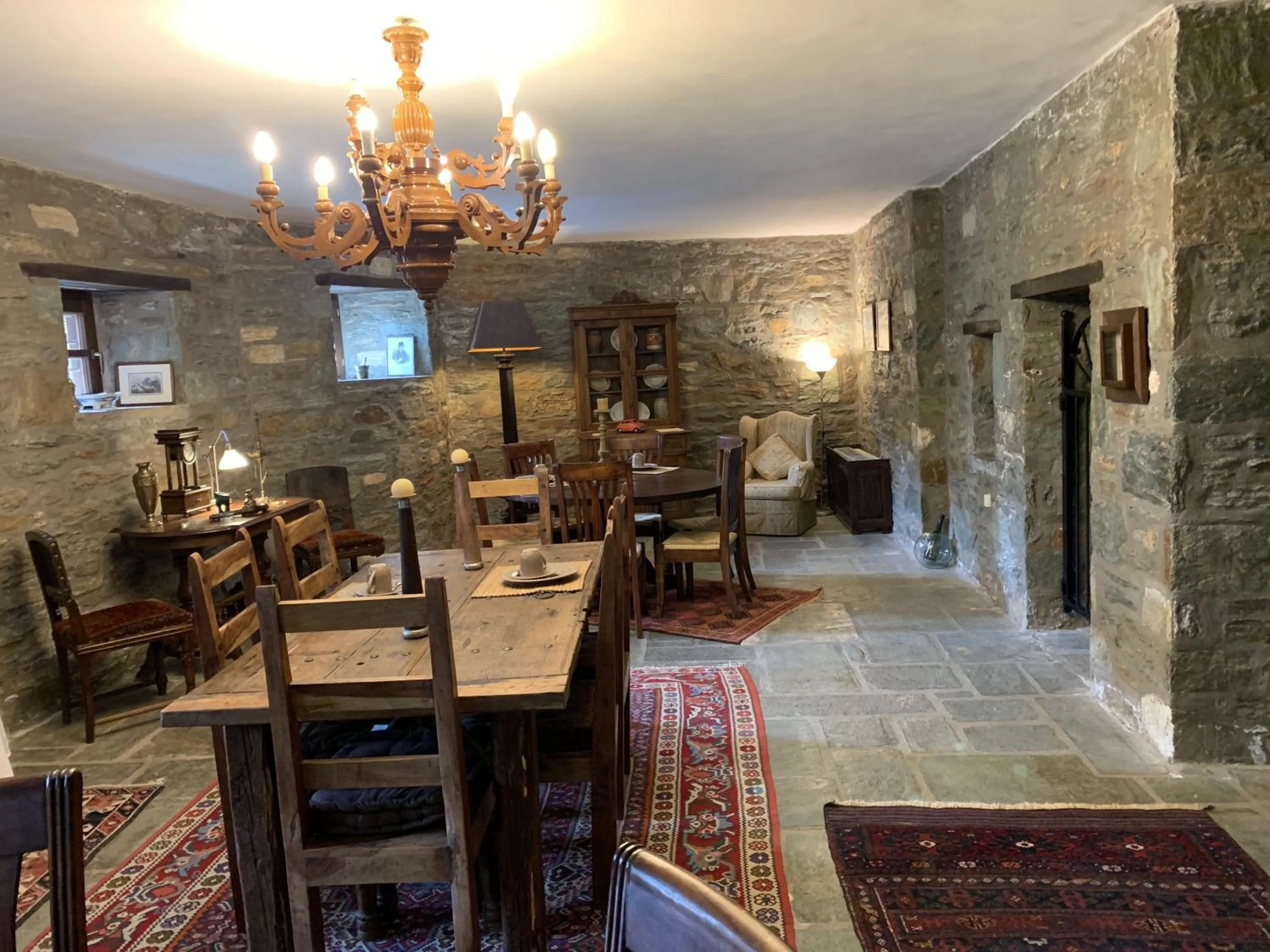 Dining area in Palio Eleotrivio Guesthouse