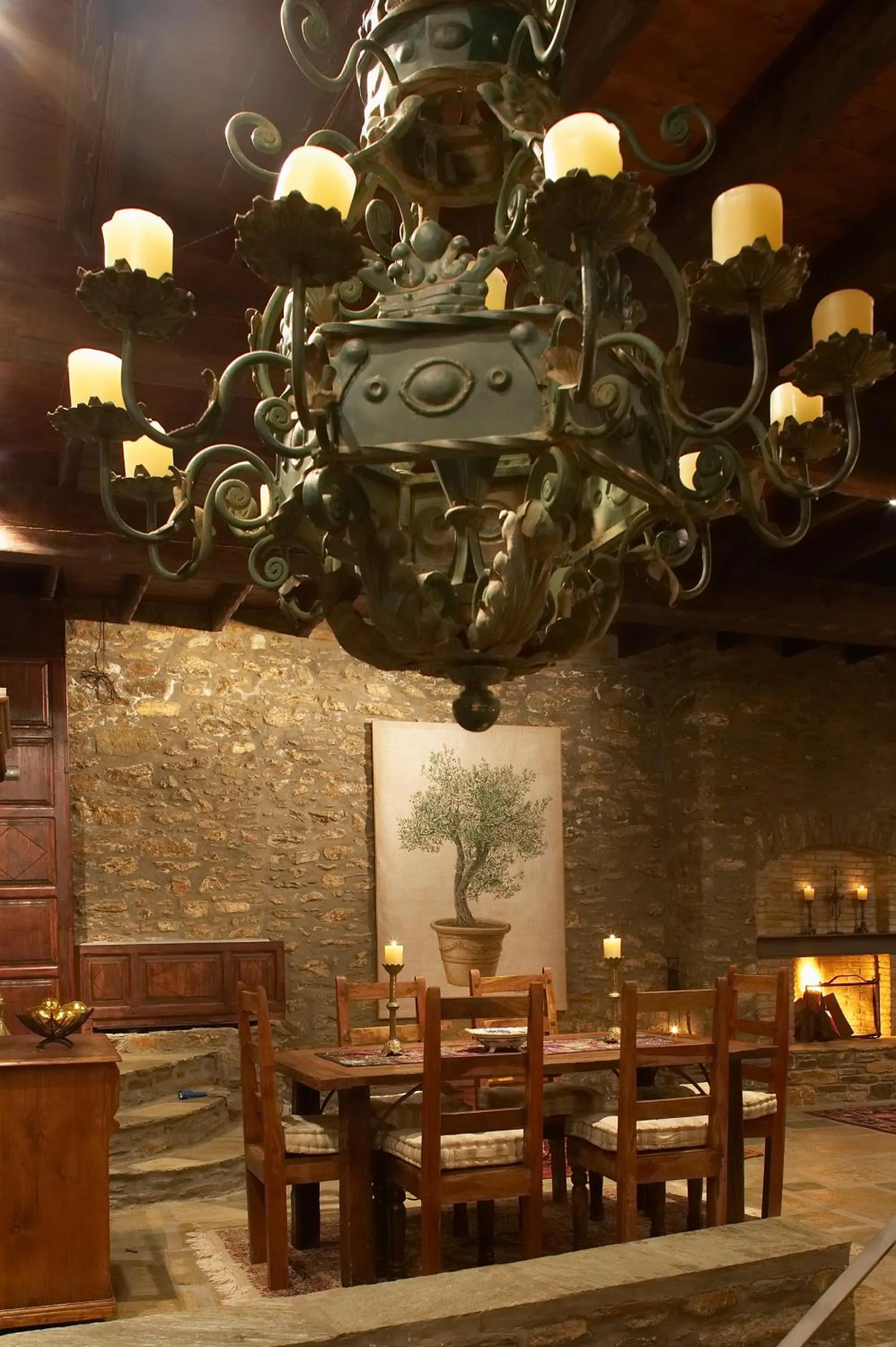 Restaurant/places to eat in Palio Eleotrivio Guesthouse