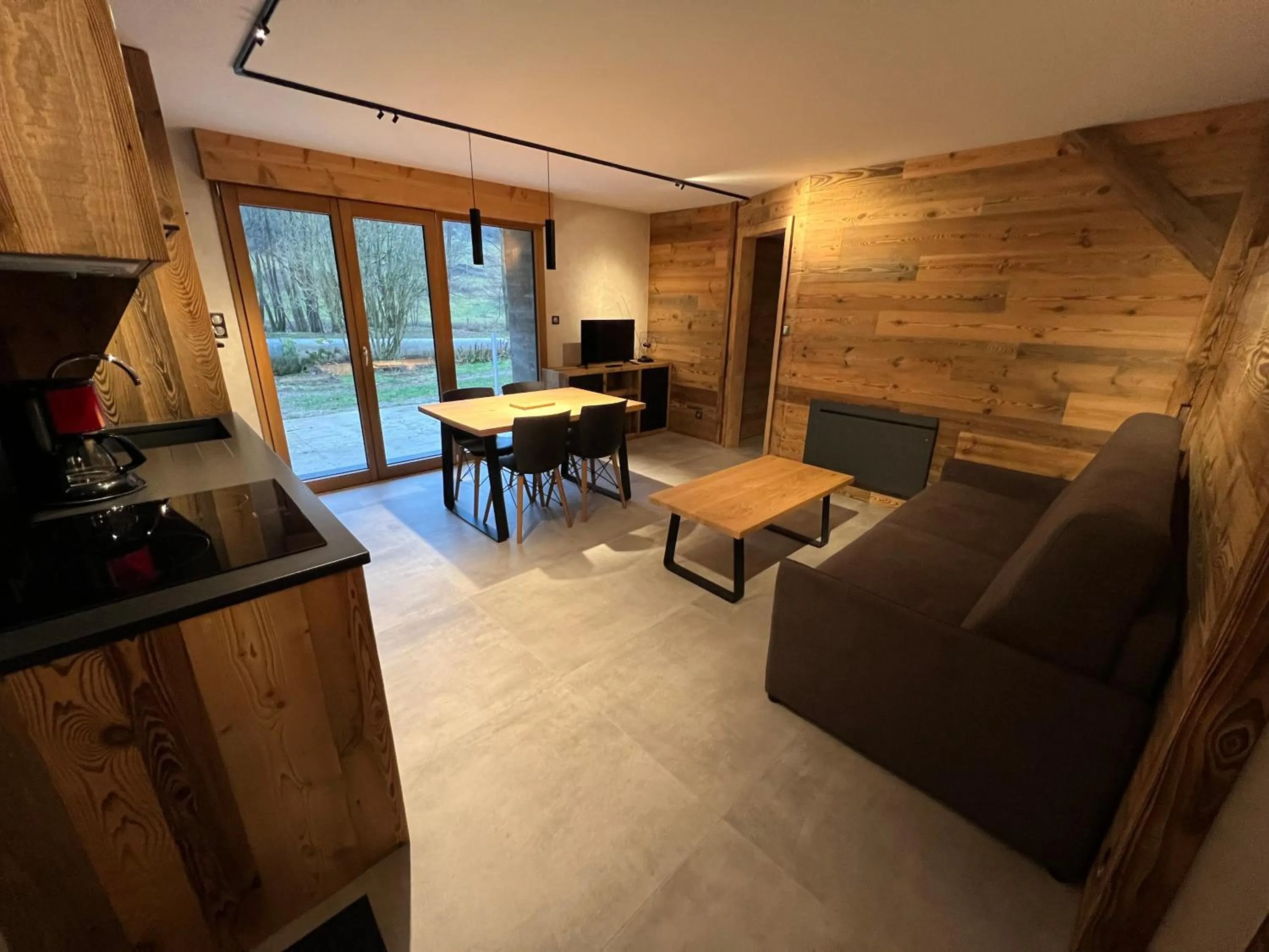 Kitchen or kitchenette in Gite Roche Des Ducs avec Piscine toute l'année, Spa, Sauna, Hammam