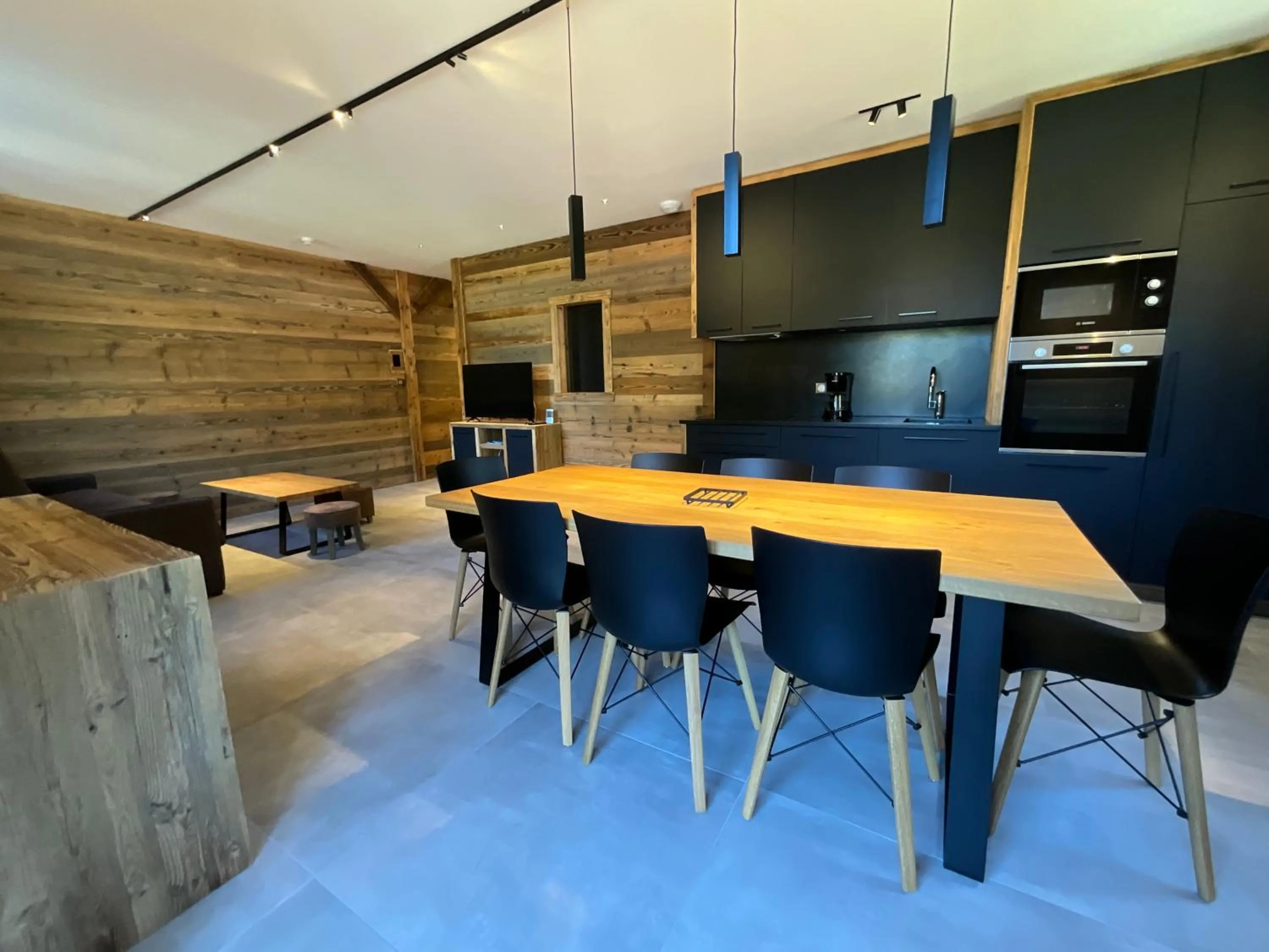 Kitchen or kitchenette in Gite Roche Des Ducs avec Piscine toute l'année, Spa, Sauna, Hammam