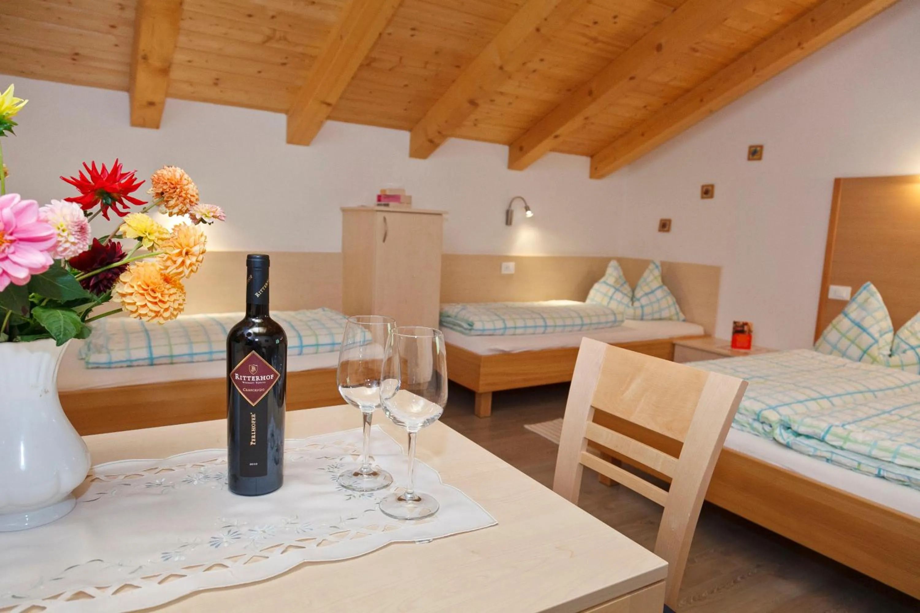 Photo of the whole room, Bed in Gasthof Trausberg