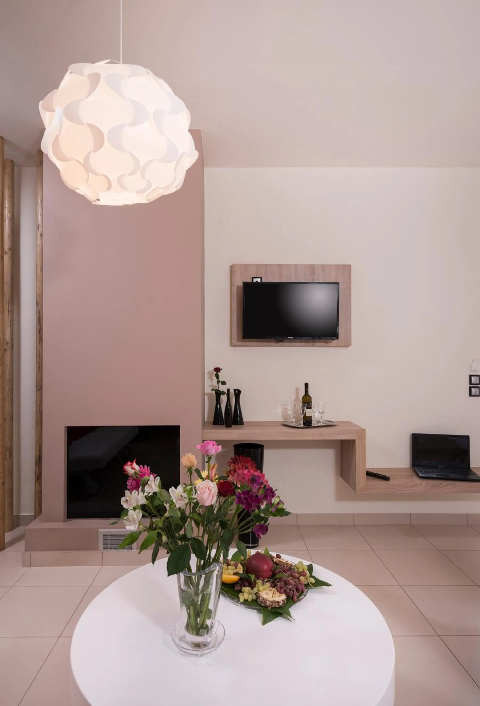 TV and multimedia in Sea & City Apartments