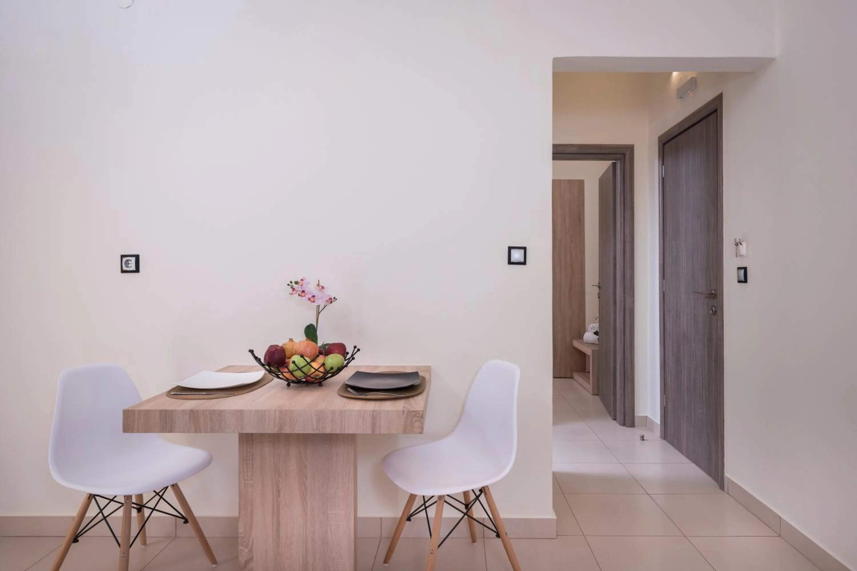 Dining area in Sea & City Apartments