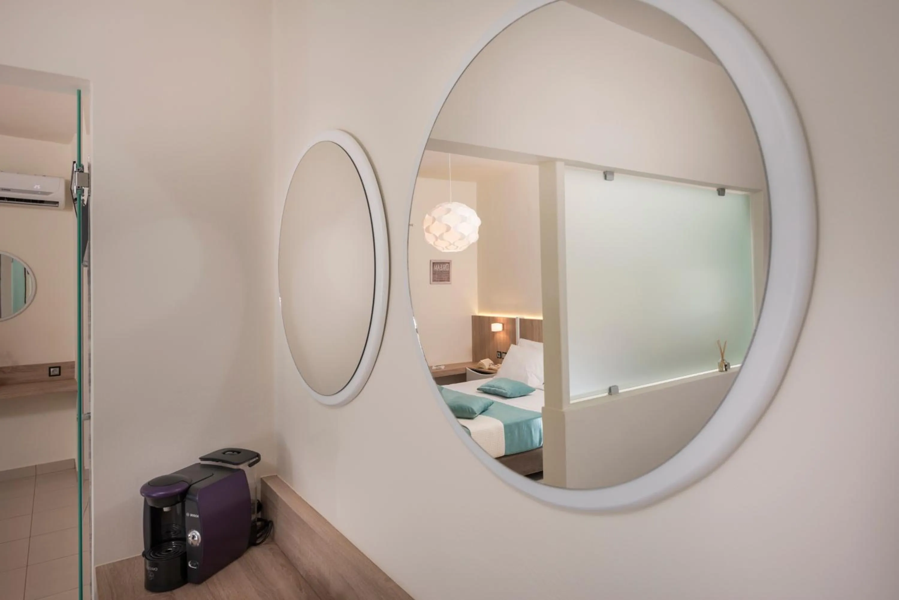 Decorative detail, Bed in Sea & City Apartments