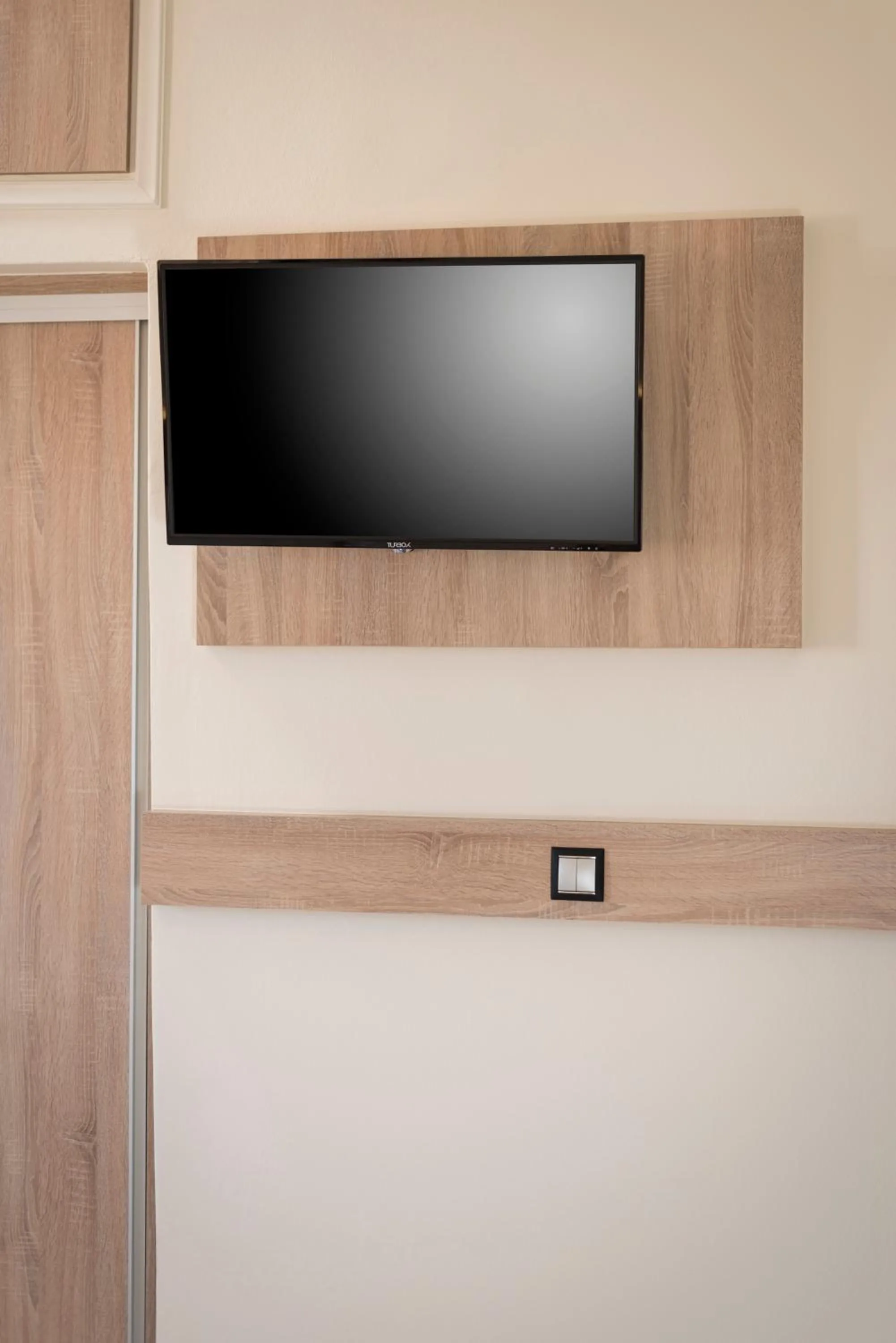 TV and multimedia in Sea & City Apartments