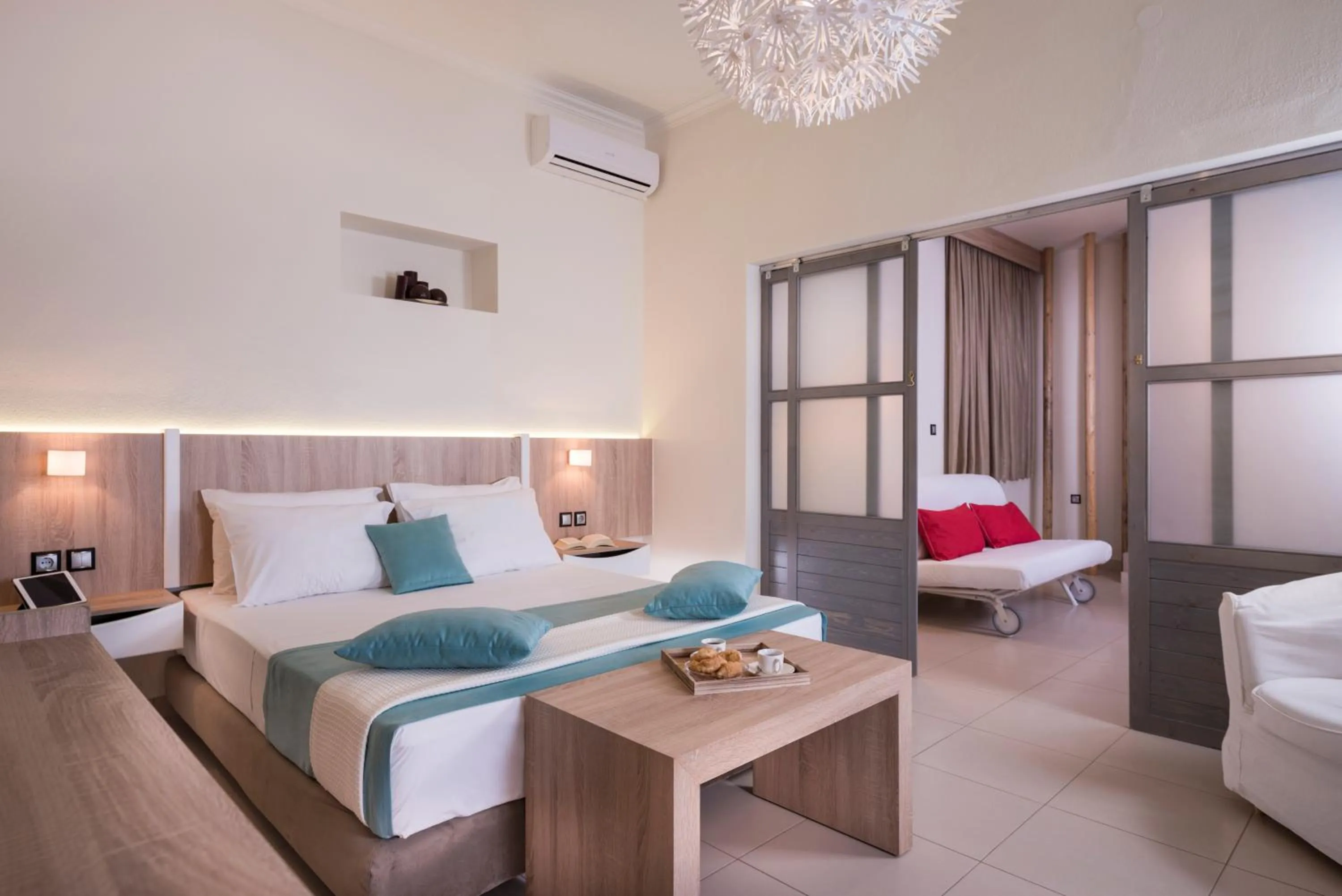 Bedroom, Bed in Sea & City Apartments