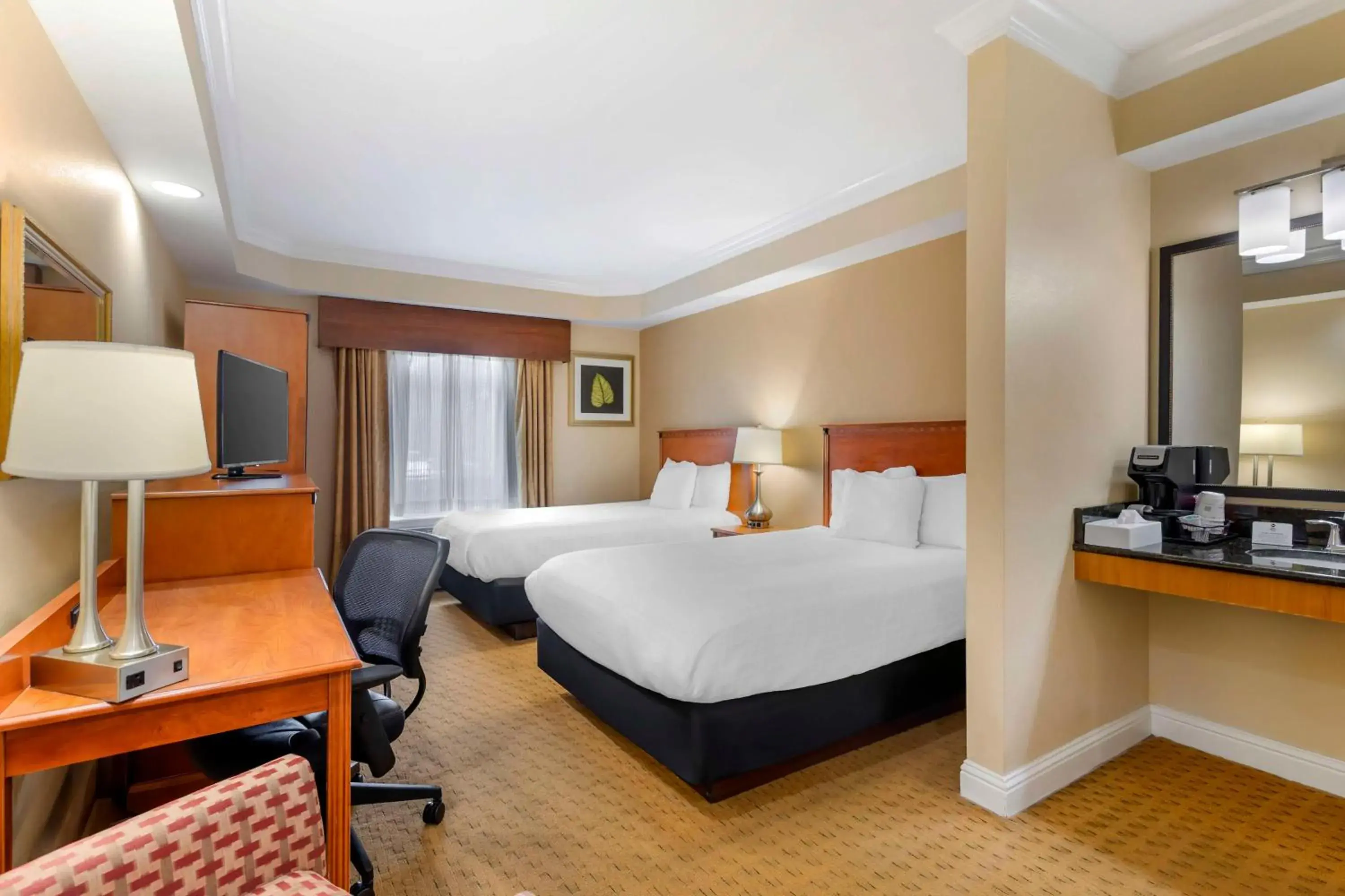 Bedroom, Bed in Best Western Plus Kingsland Bedroom, Bed in Best Western Plus Kingsland