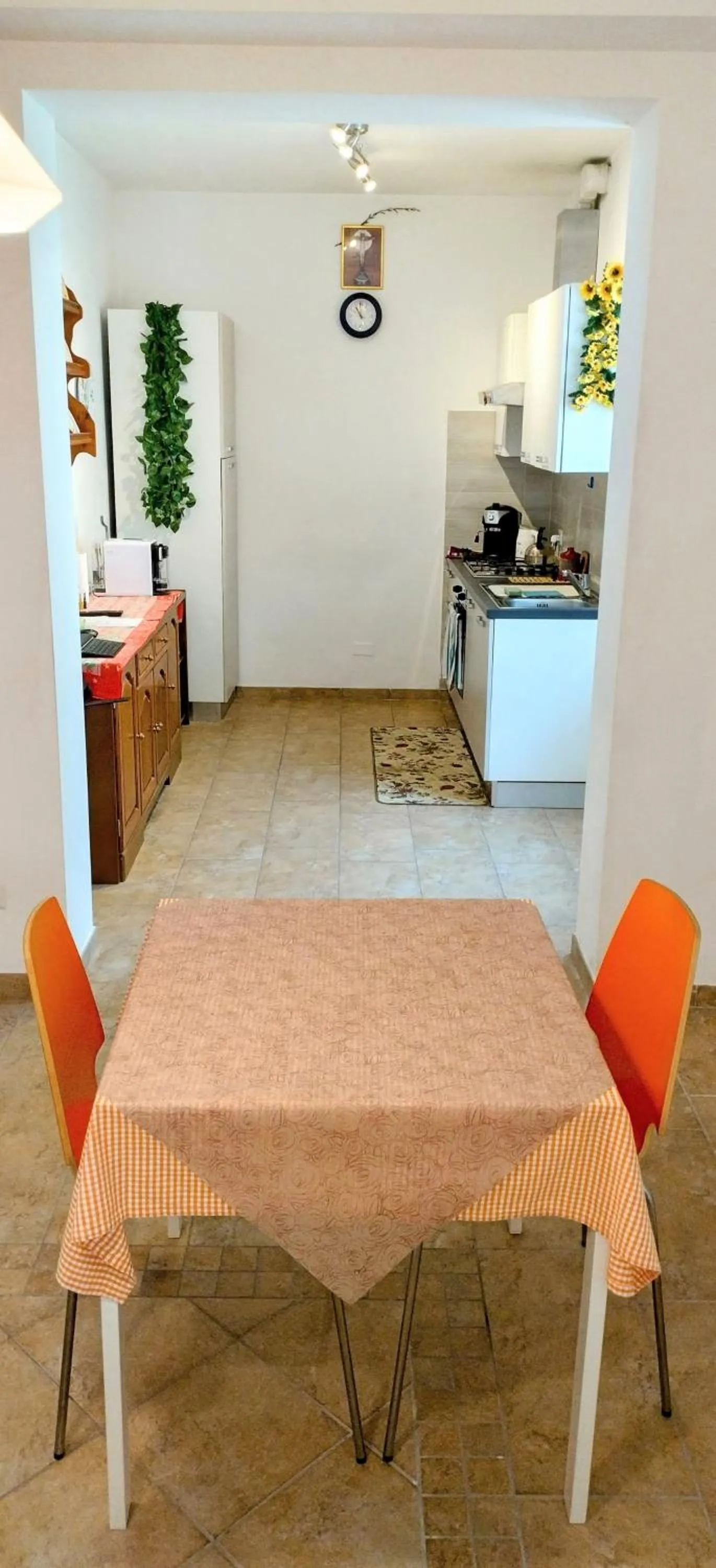 Kitchen or kitchenette in B&B Vetralla