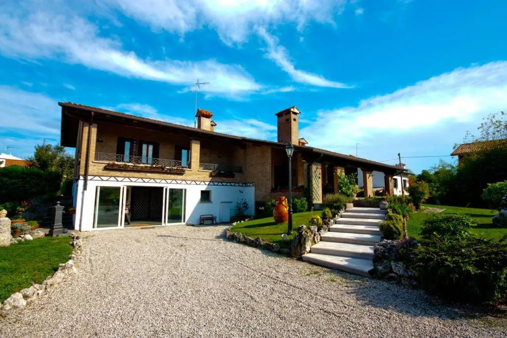 Facade/entrance in Bed & breakfast Villa Lisetta