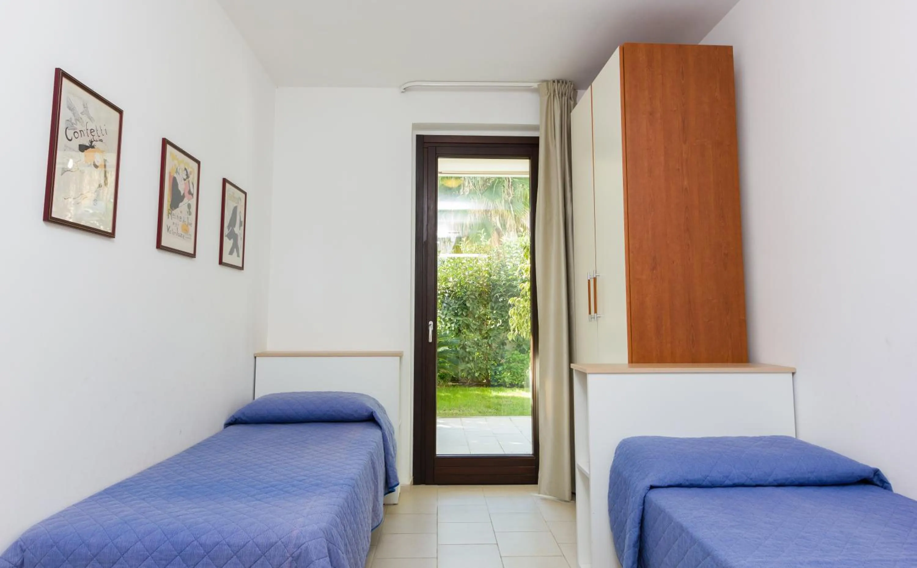 Bedroom, Bed in Kamena Residence