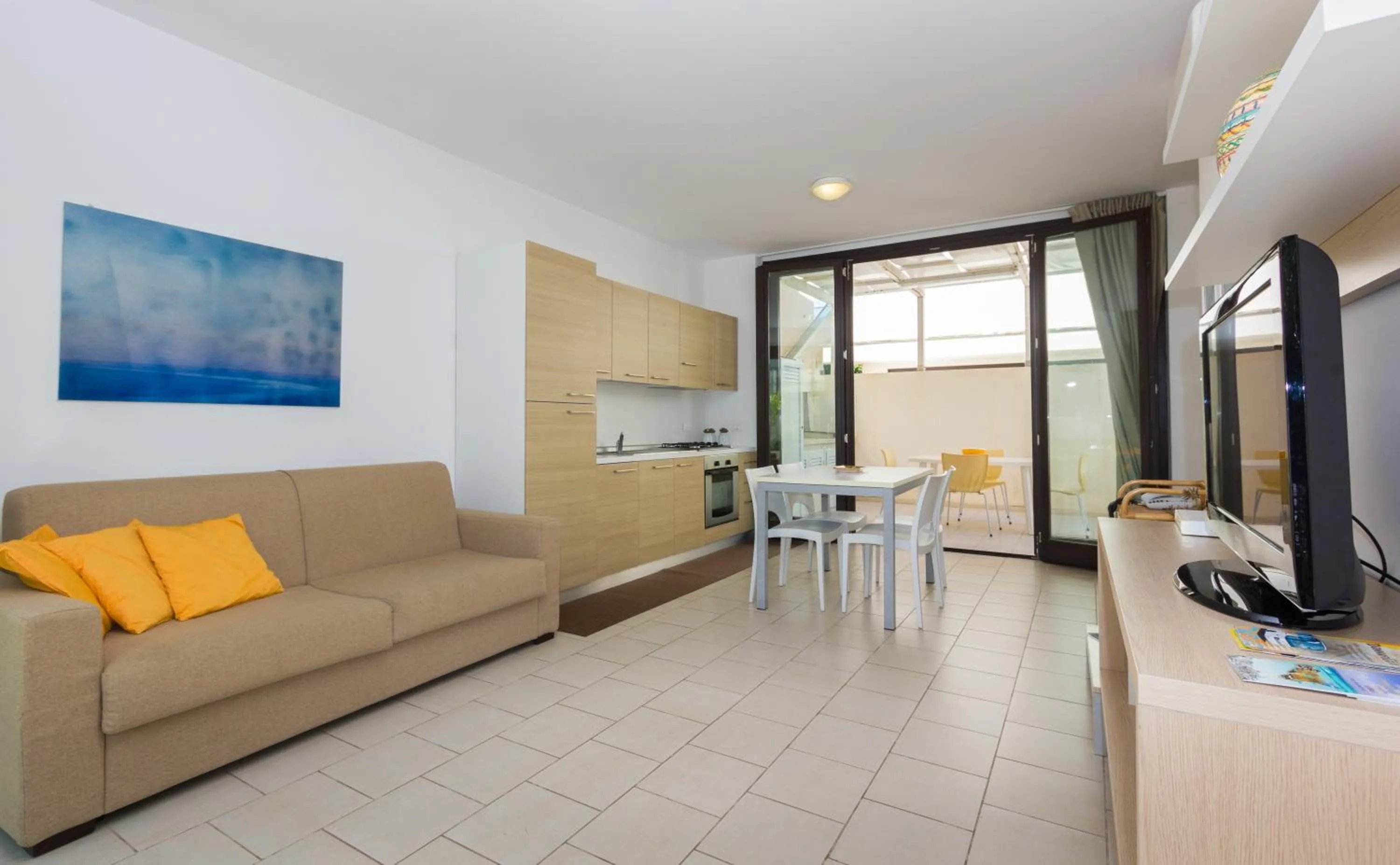 Kitchen or kitchenette in Kamena Residence