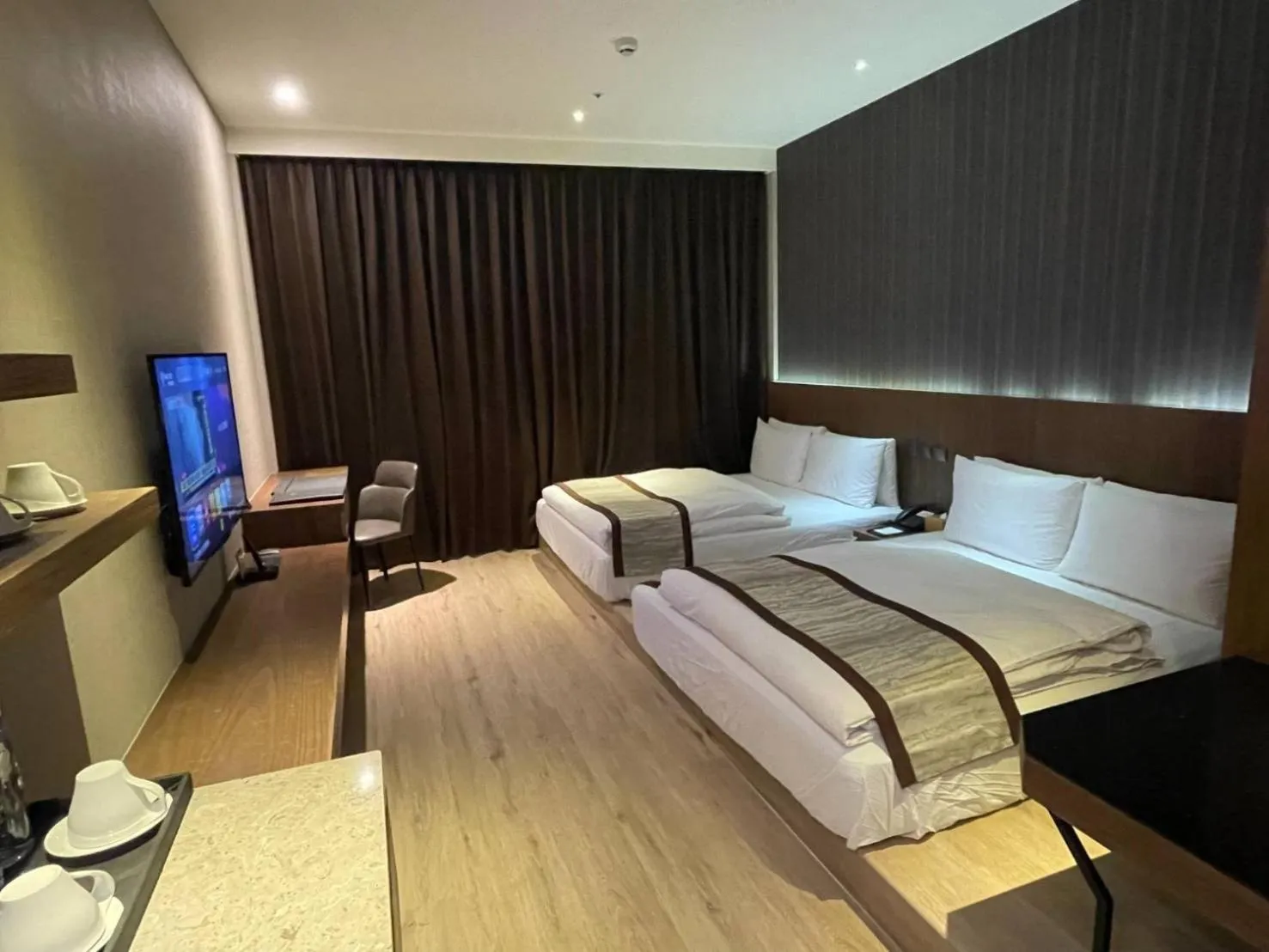 Photo of the whole room, Bed in Hotel In