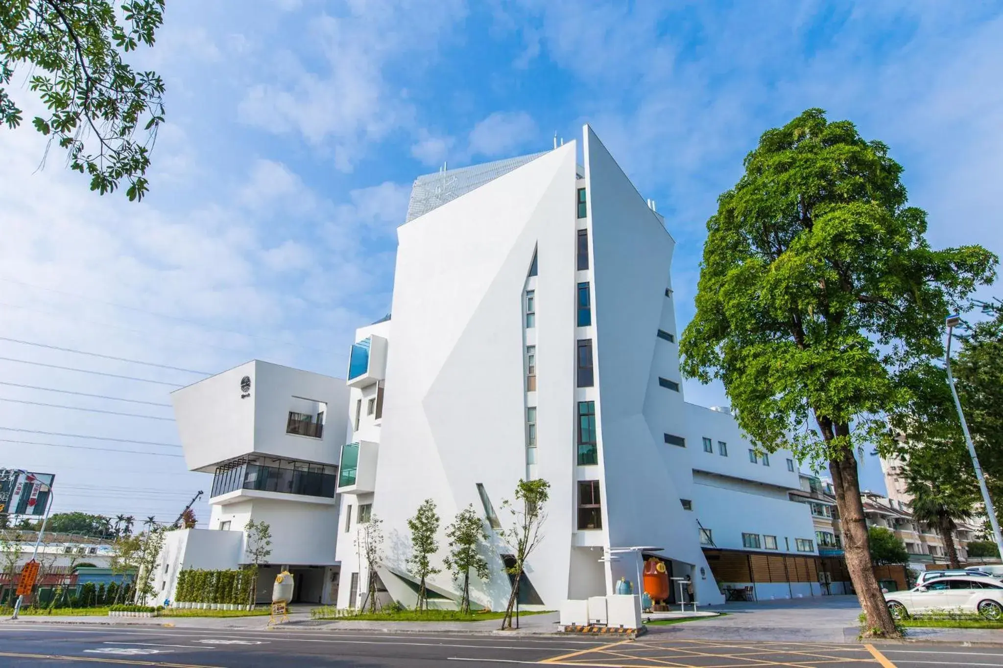 Facade/entrance in Sun Dialogue Hotel-By Cosmos Creation Facade/entrance in Sun Dialogue Hotel-By Cosmos Creation