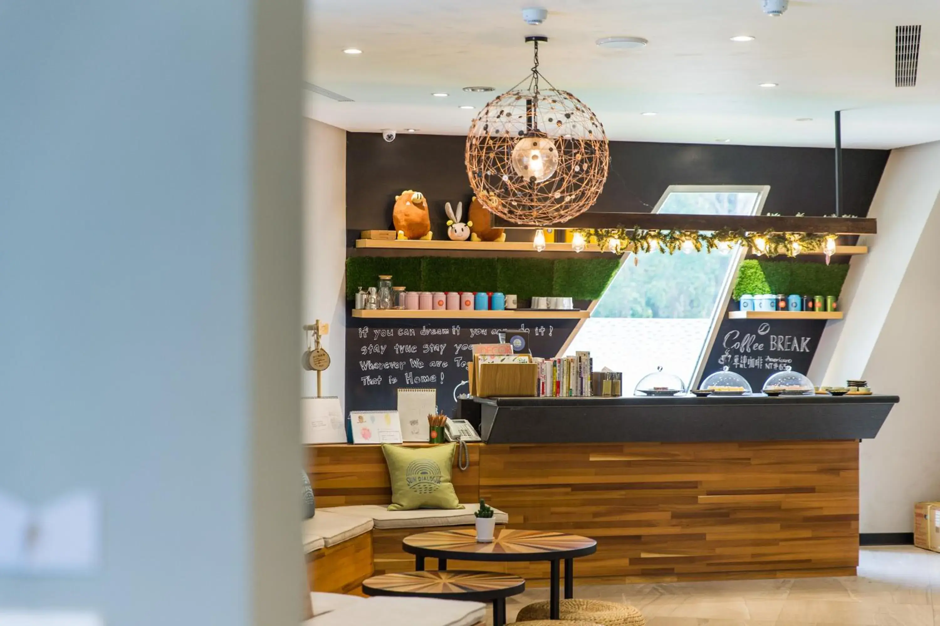 Lobby or reception in Sun Dialogue Hotel-By Cosmos Creation Lobby or reception in Sun Dialogue Hotel-By Cosmos Creation