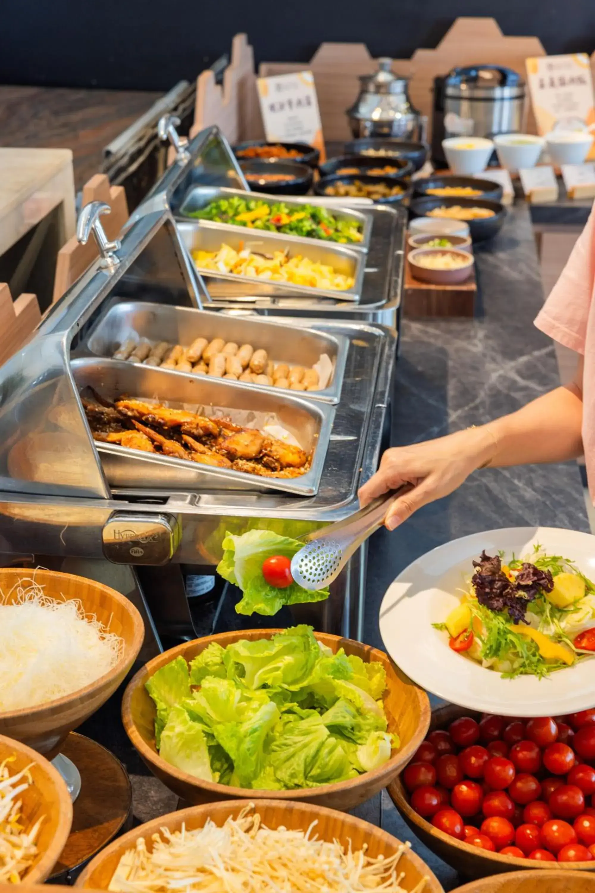 Buffet breakfast in Sun Dialogue Hotel-By Cosmos Creation Buffet breakfast in Sun Dialogue Hotel-By Cosmos Creation