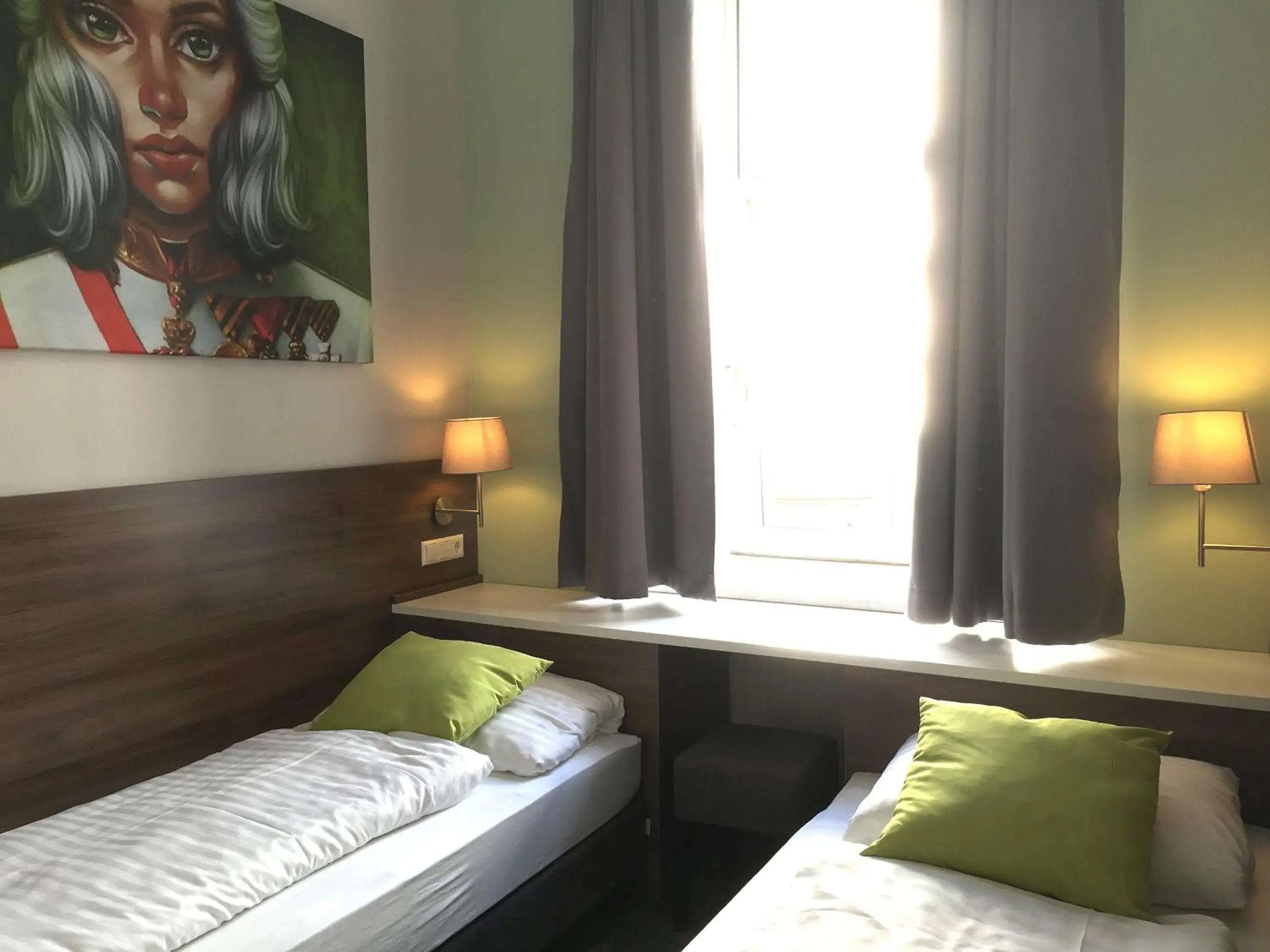 Small Twin Room - single occupancy in Urban Stay Salzburg City Small Twin Room - single occupancy in Urban Stay Salzburg City