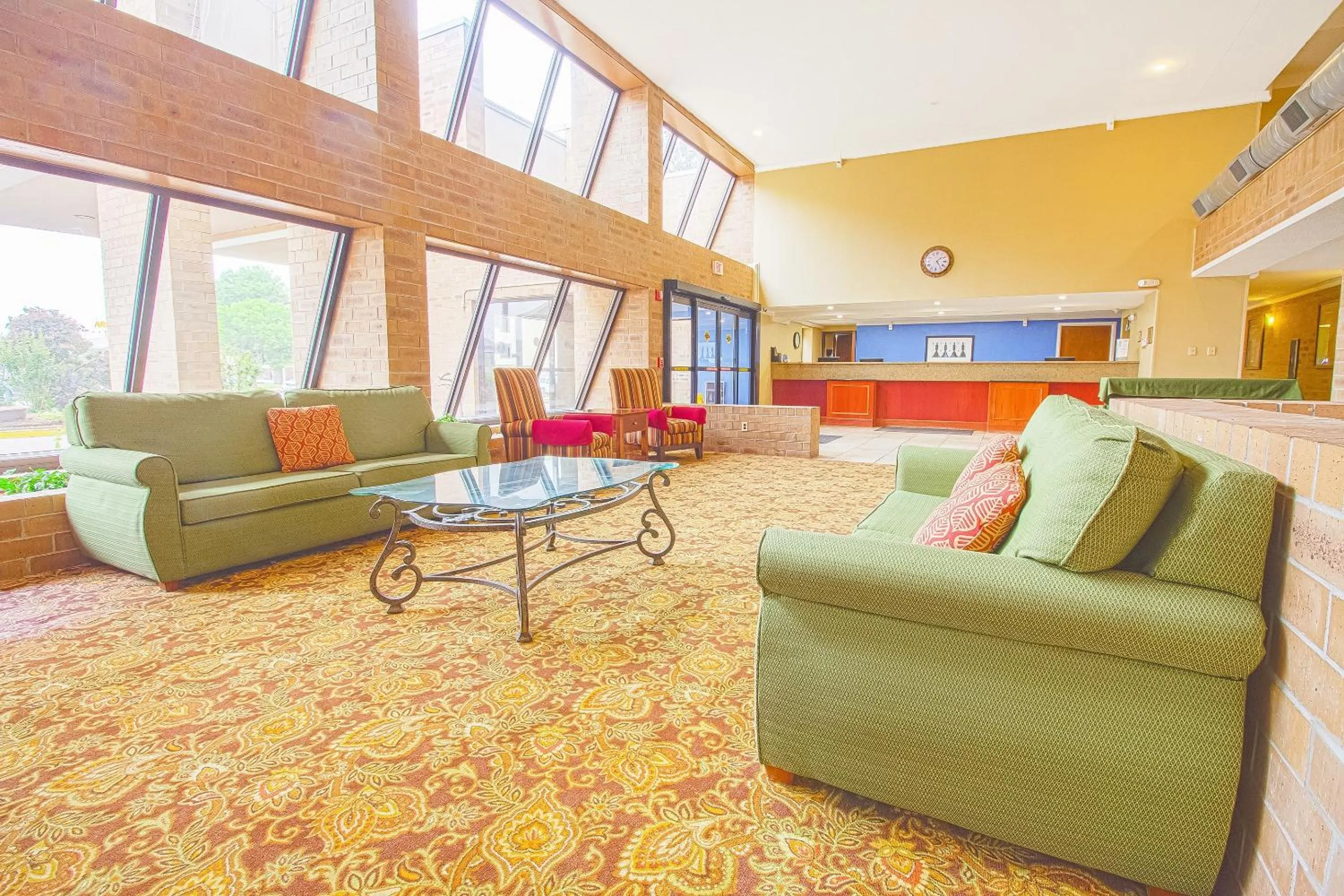 Lobby or reception in Tulsa Square Hotel Central, I-44 By OYO