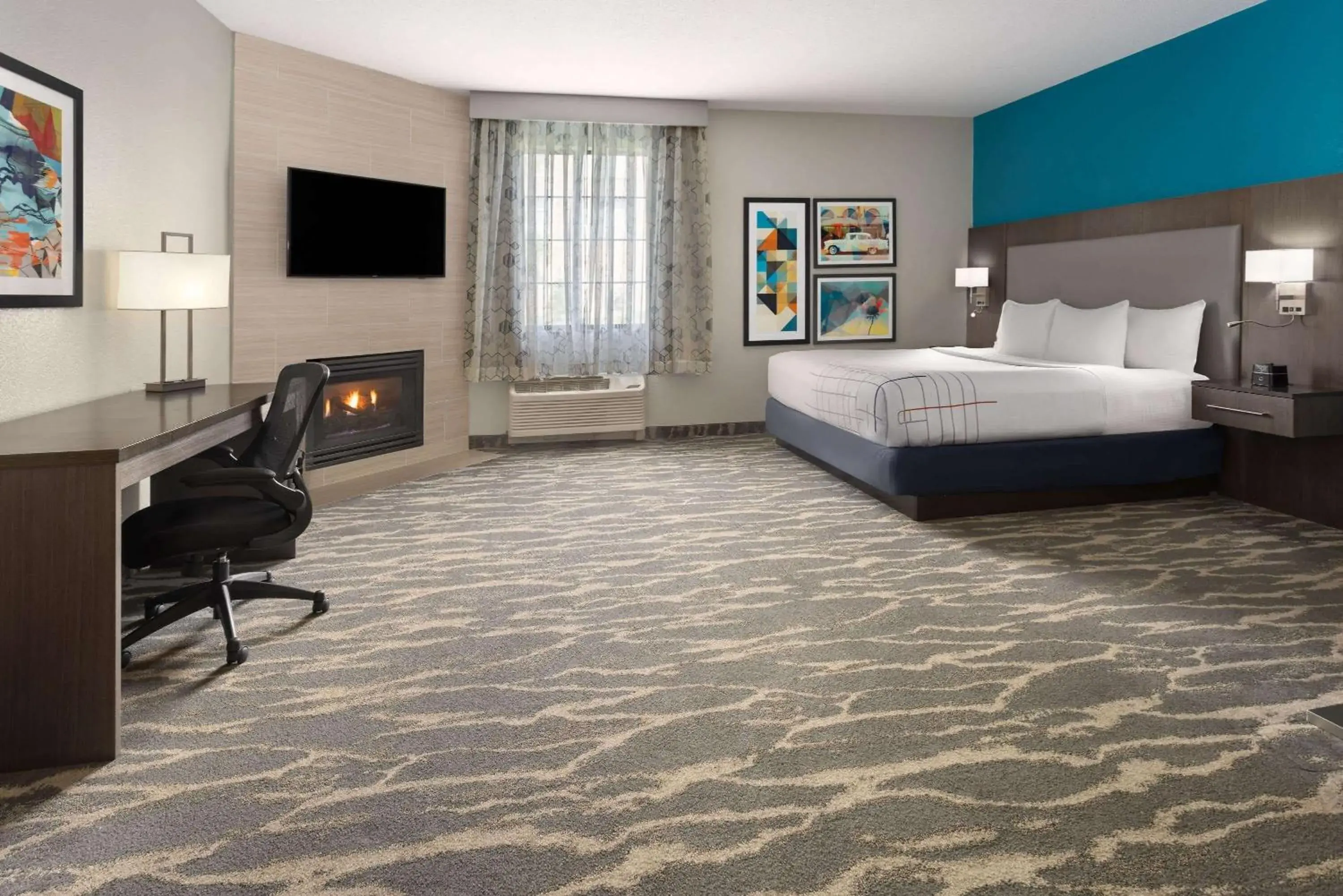 Photo of the whole room, Bed in La Quinta by Wyndham Kokomo Photo of the whole room, Bed in La Quinta by Wyndham Kokomo