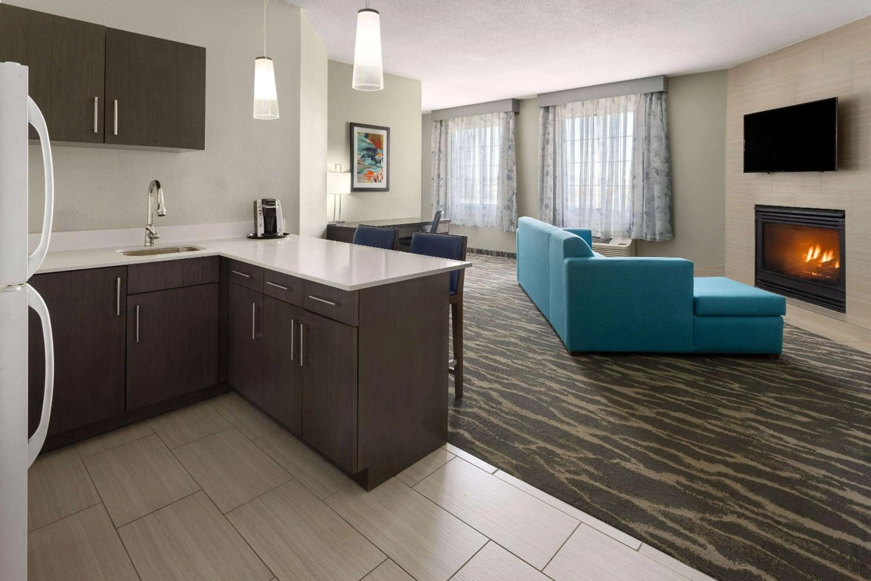 Photo of the whole room in La Quinta by Wyndham Kokomo