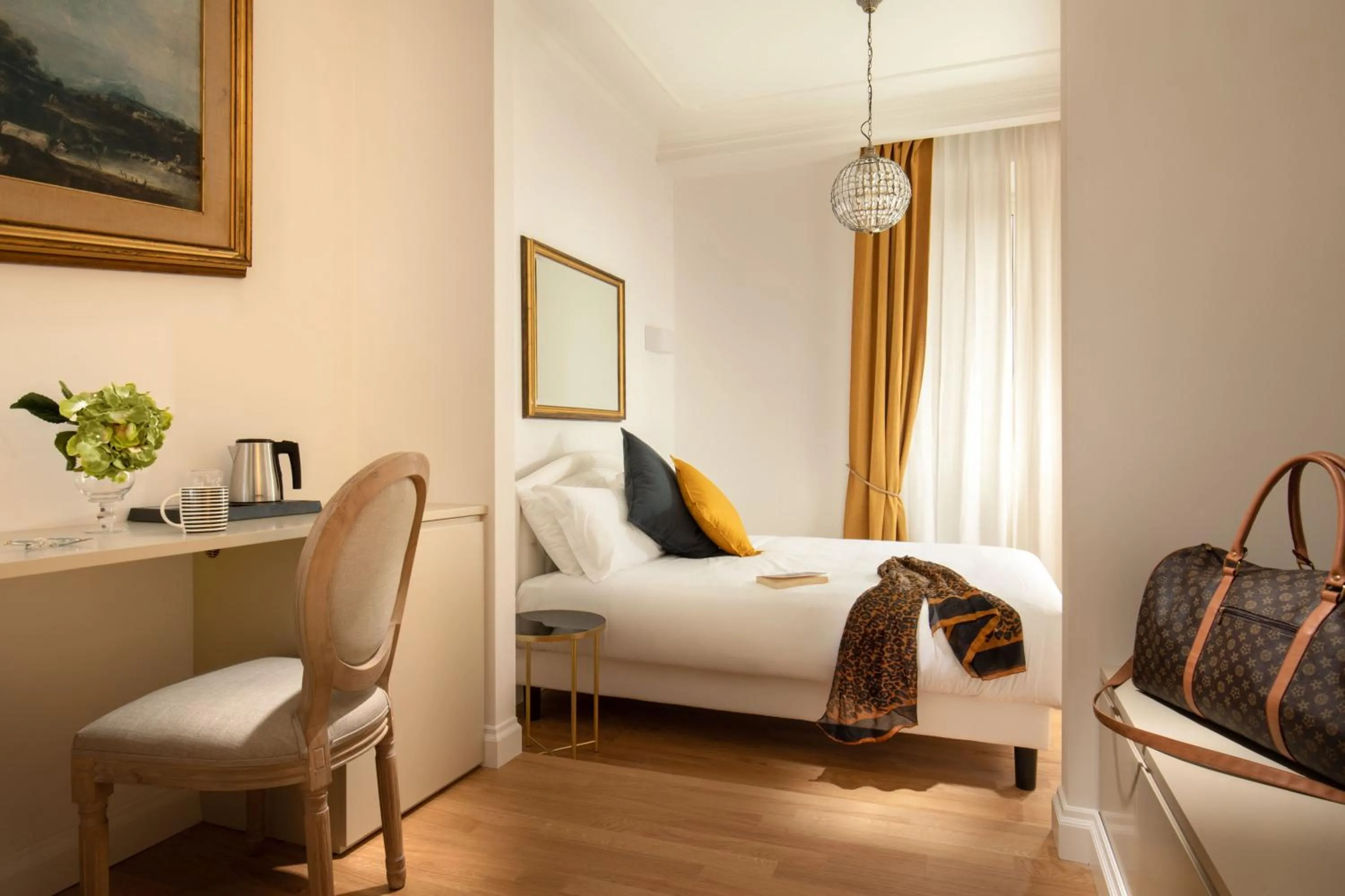 Bed in Domus Serafino