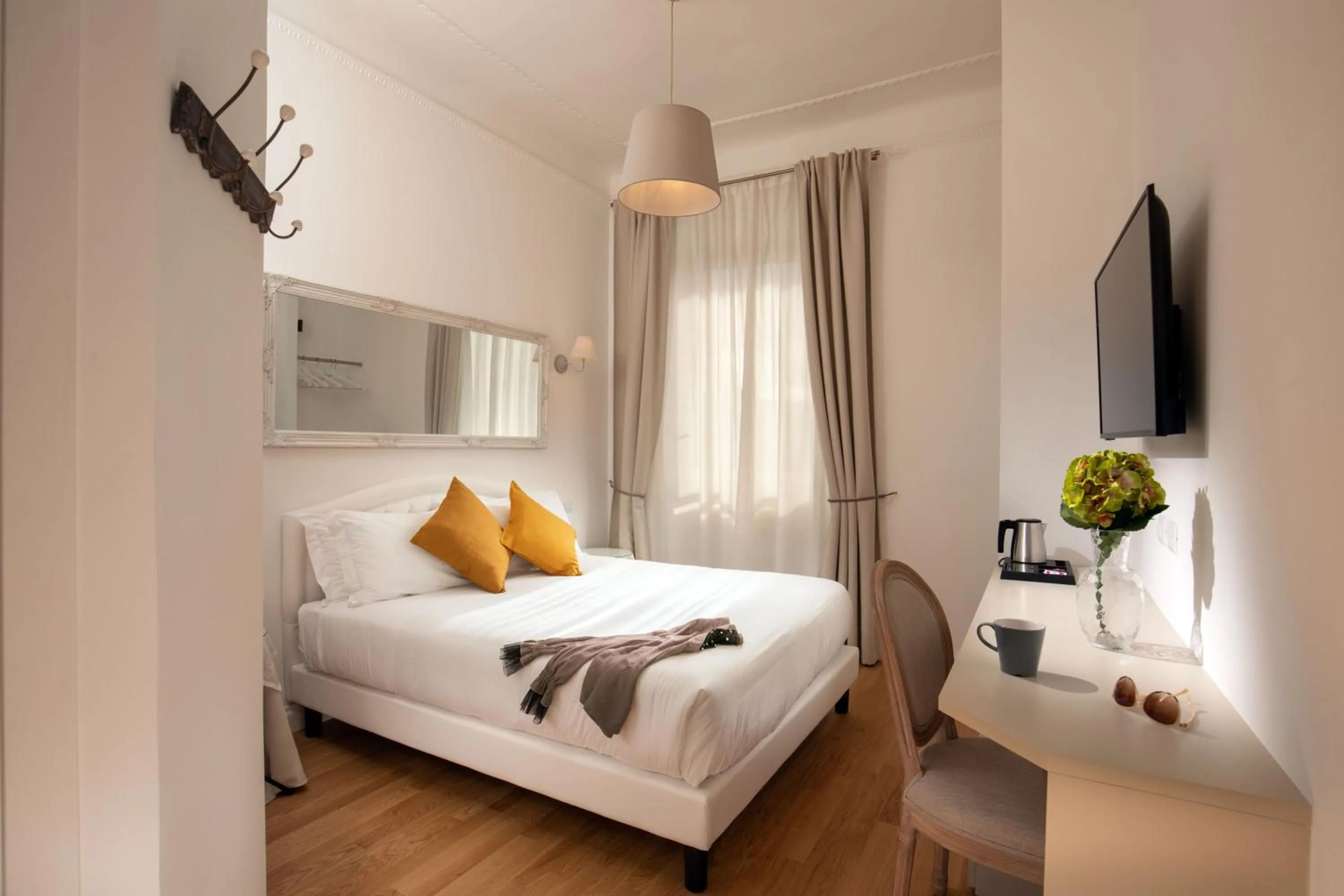Bedroom, Bed in Domus Serafino