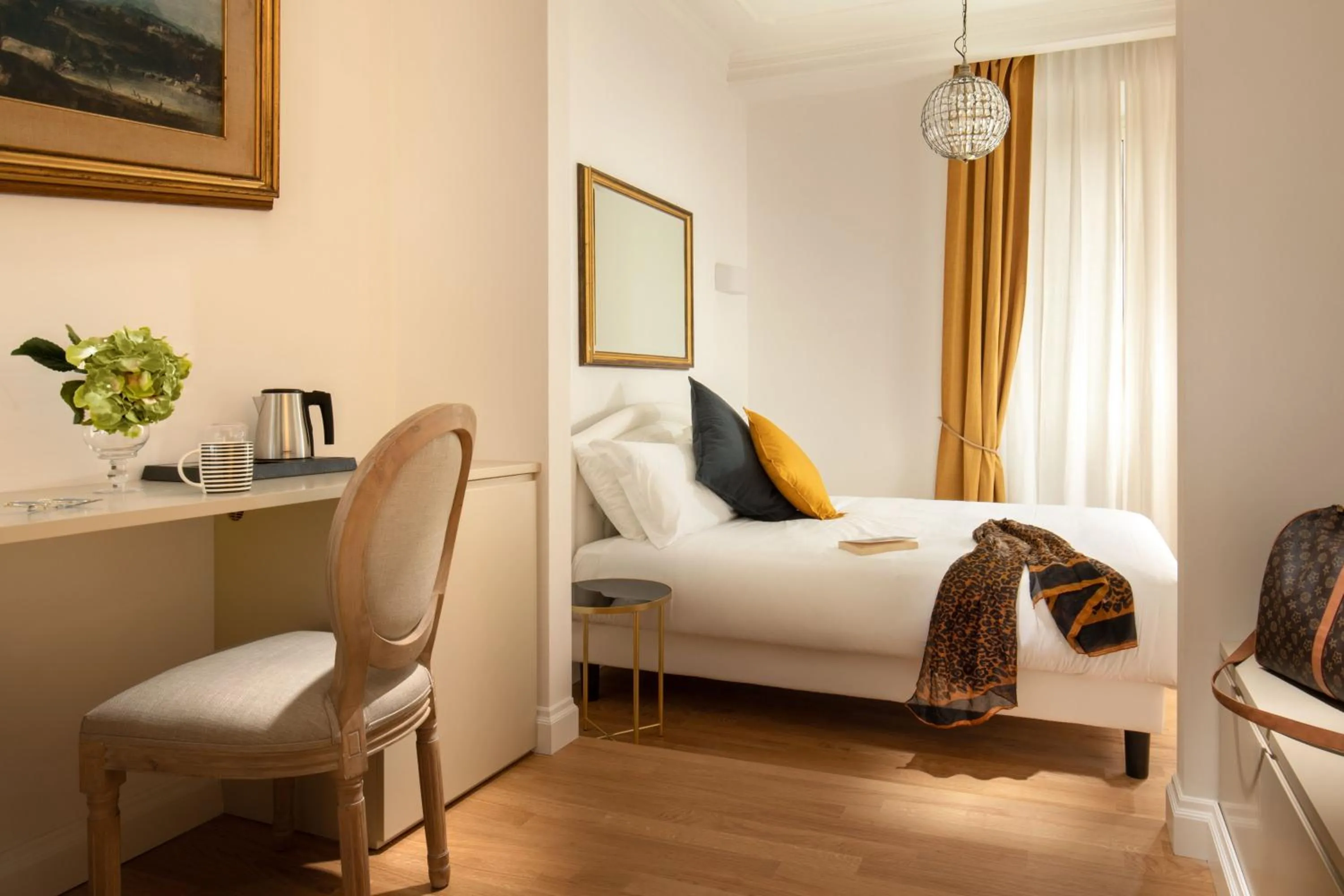 Bed in Domus Serafino