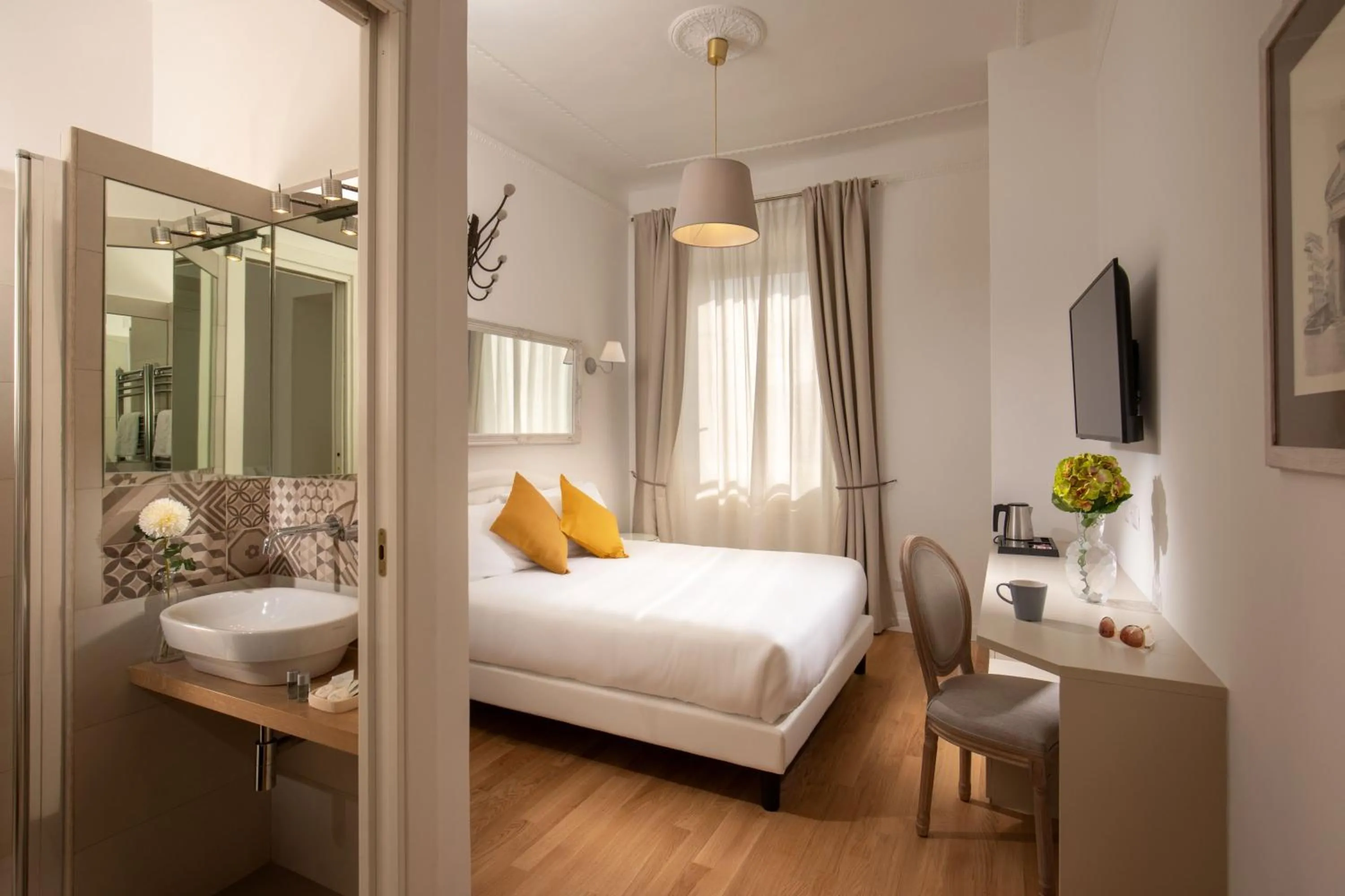 Bedroom, Bed in Domus Serafino