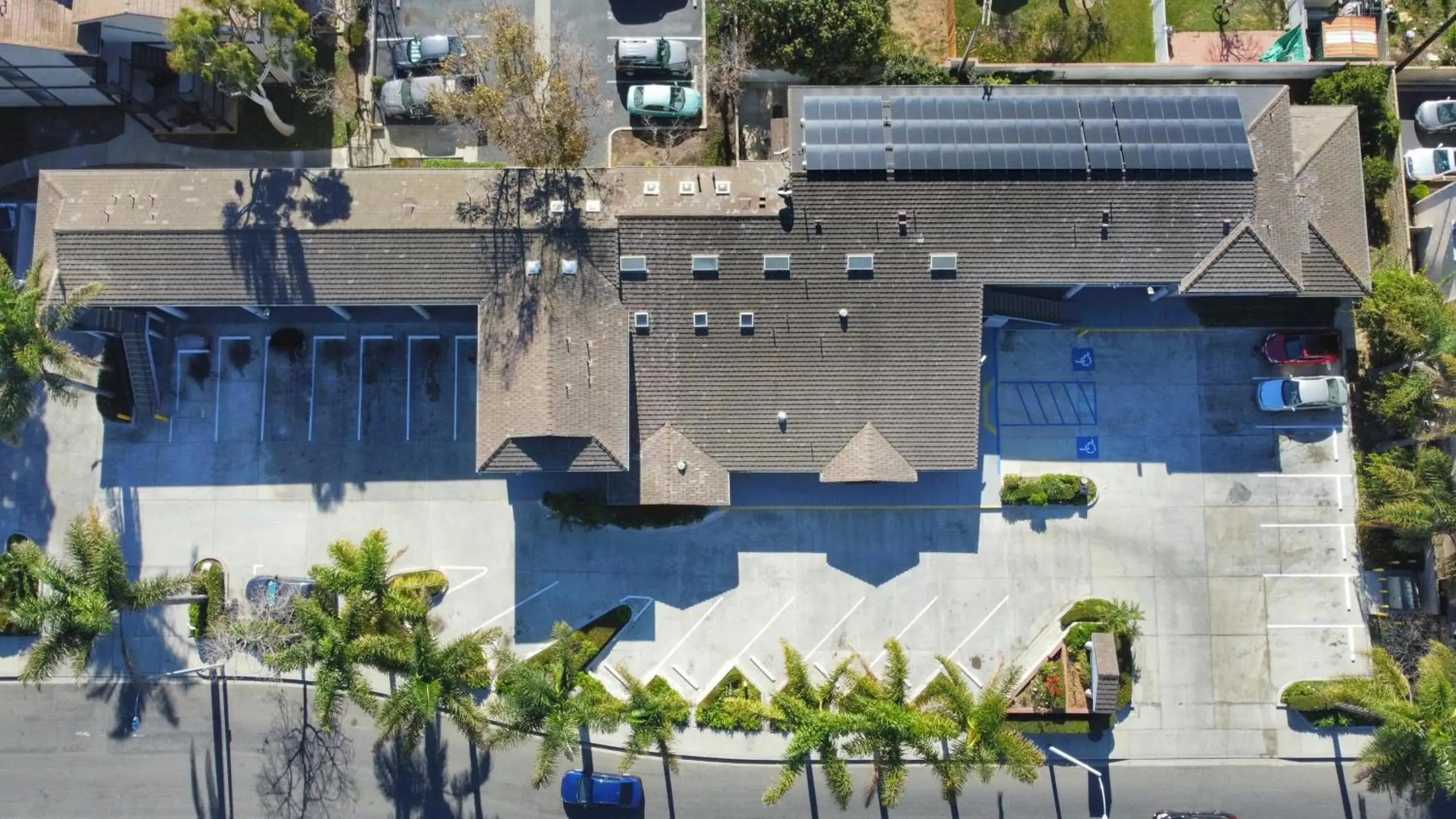 Property building in Americas Best Value Inn Oxnard-Port Hueneme Property building in Americas Best Value Inn Oxnard-Port Hueneme