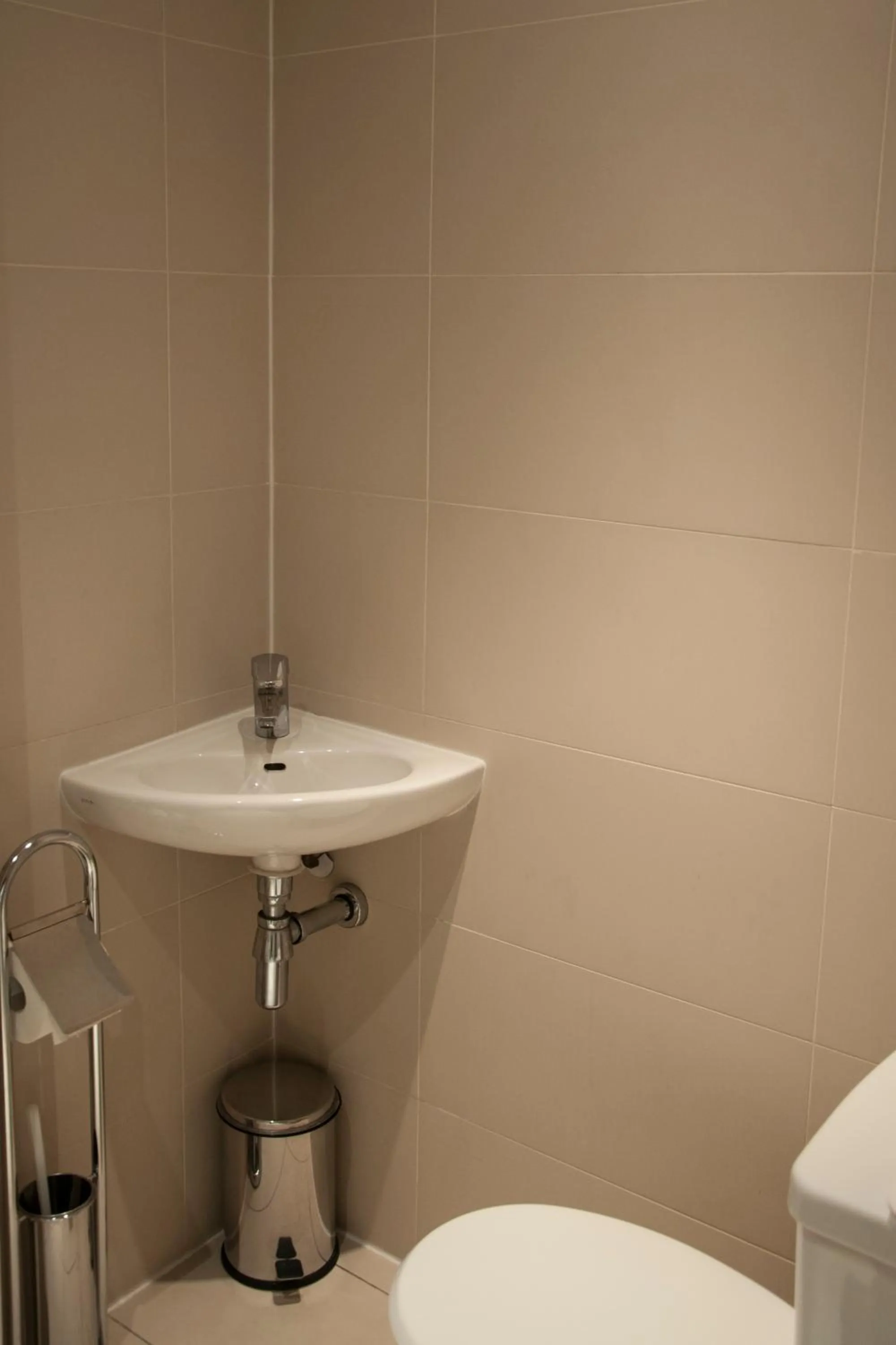 Bathroom in 12 London Street Apartments