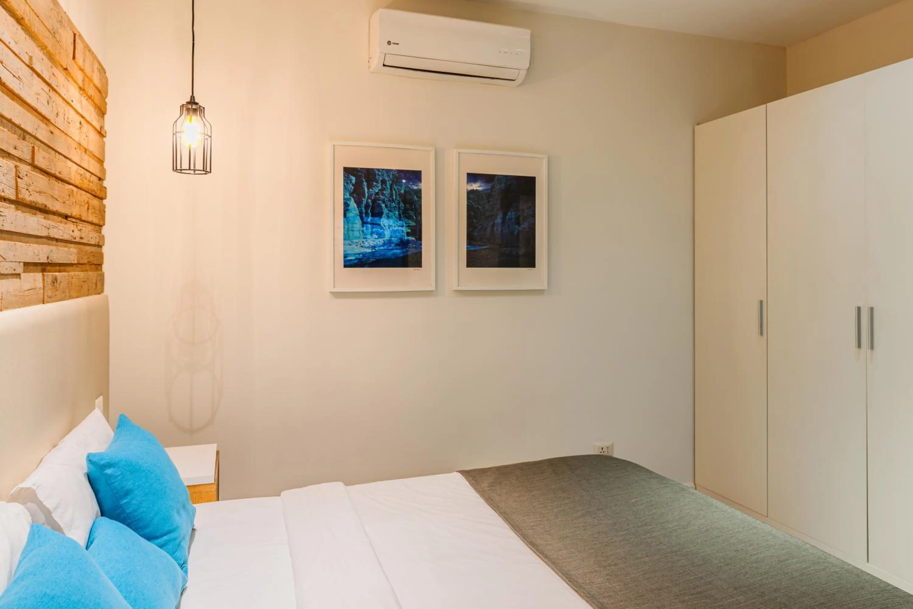 Bedroom in Wild Jordan Center