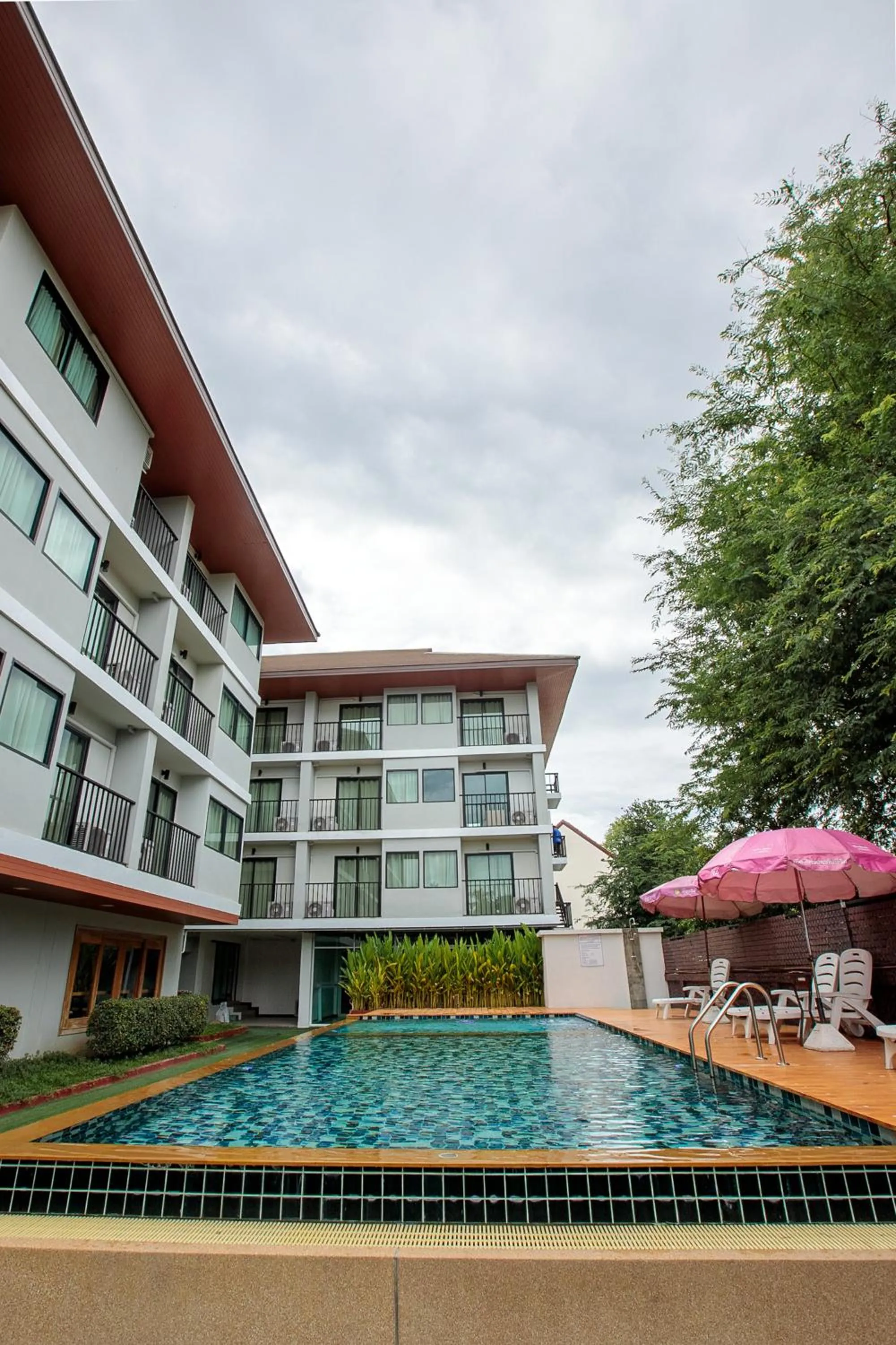 Swimming pool in Huen Jao Ban Hotel