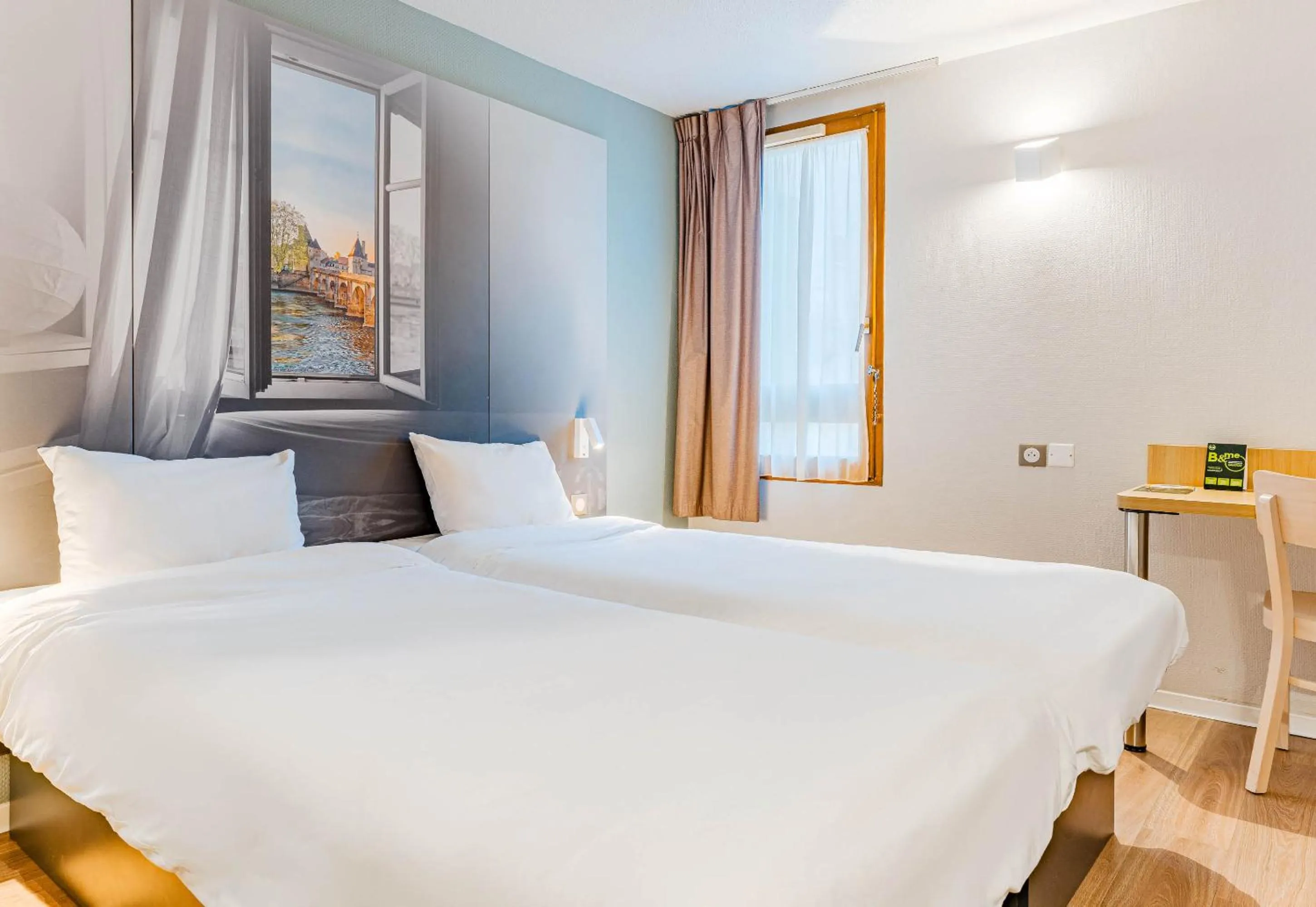 Bedroom, Bed in B&B HOTEL Chatellerault