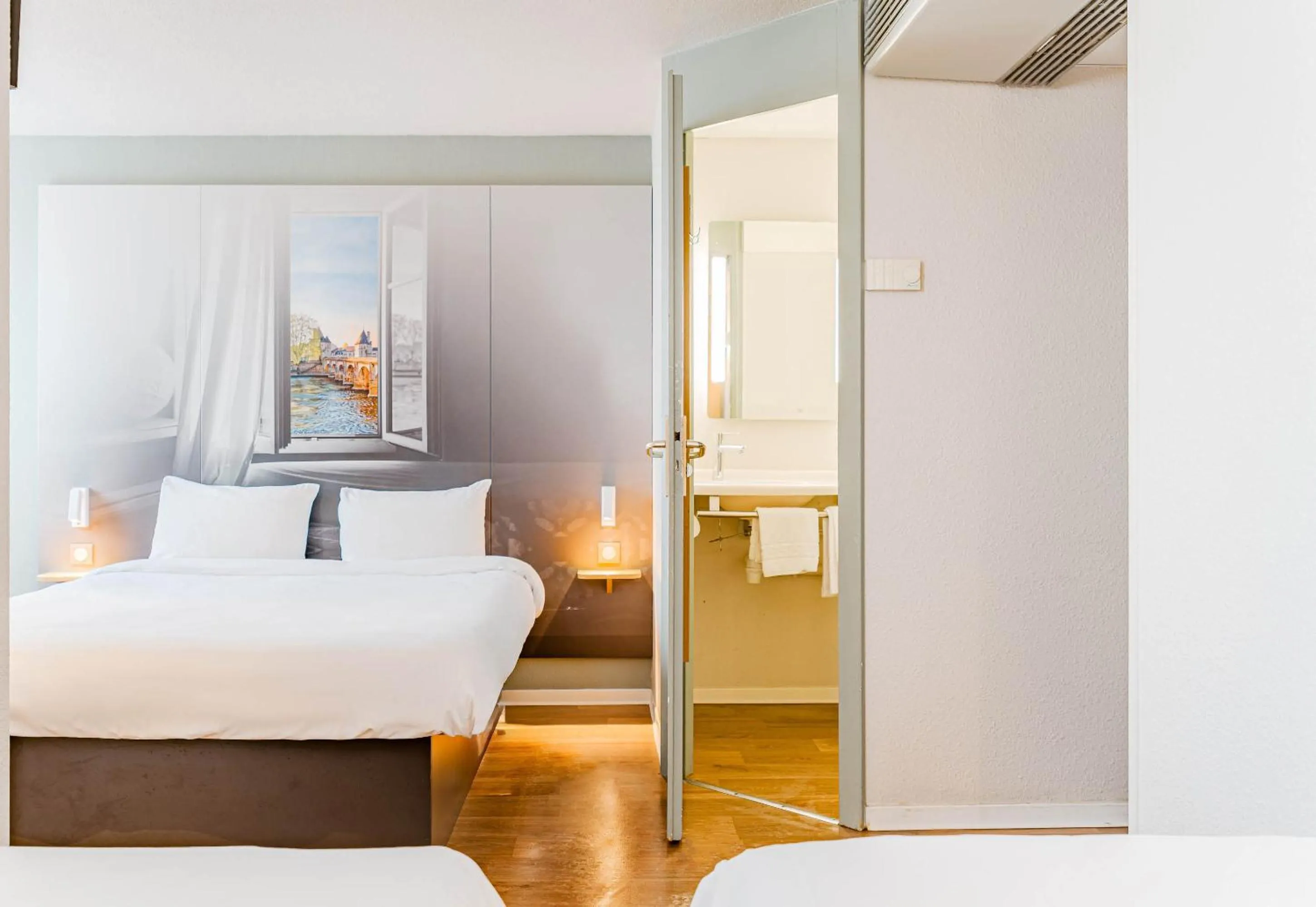 Bedroom, Bed in B&B HOTEL Chatellerault