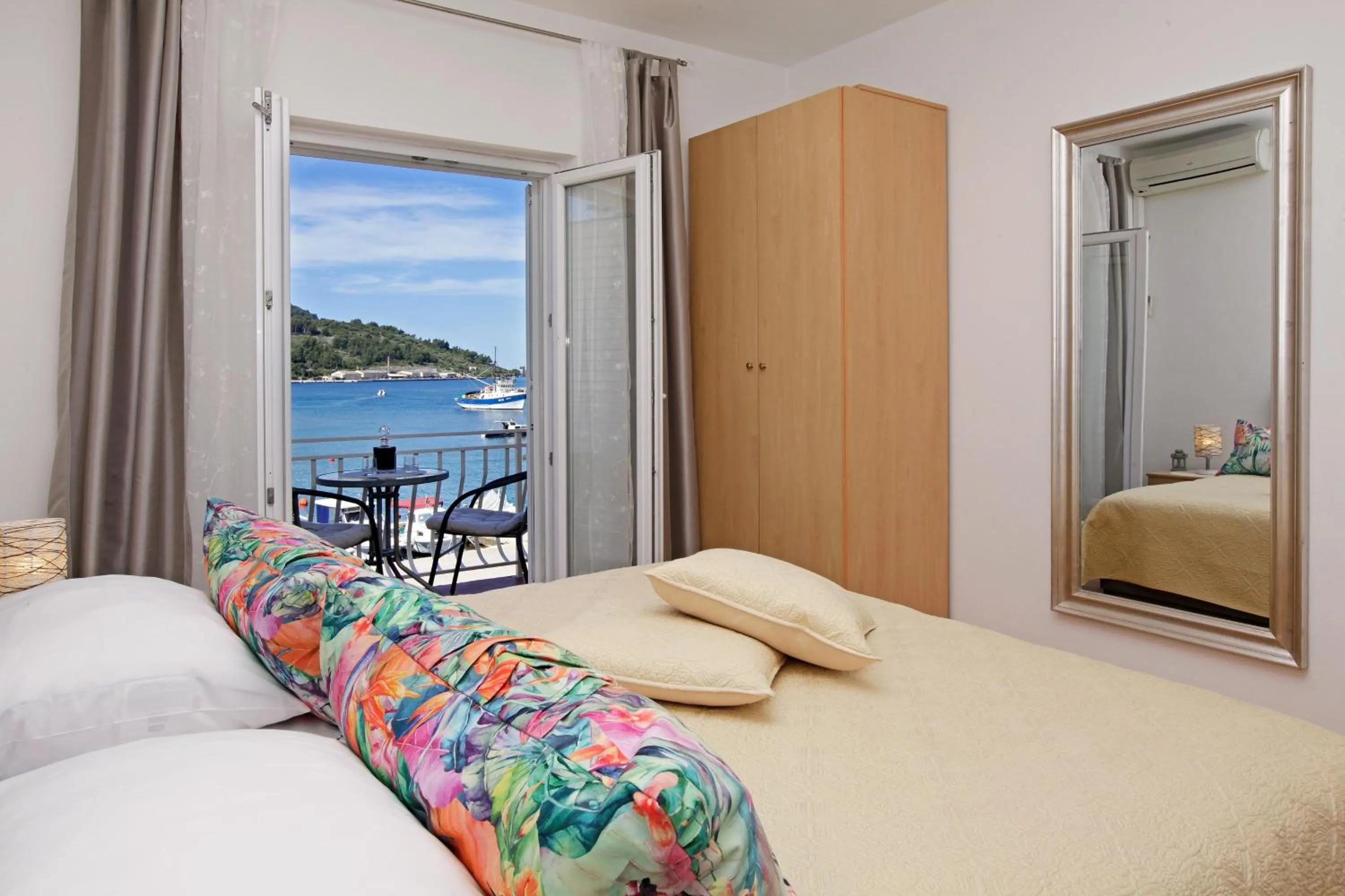 Sunshine Apartment Doda