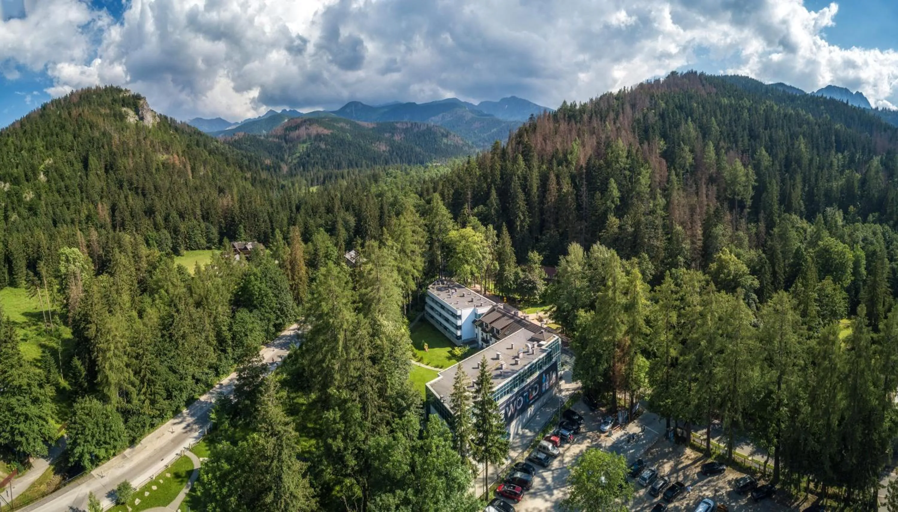 Natural landscape in Hotel Murowanica