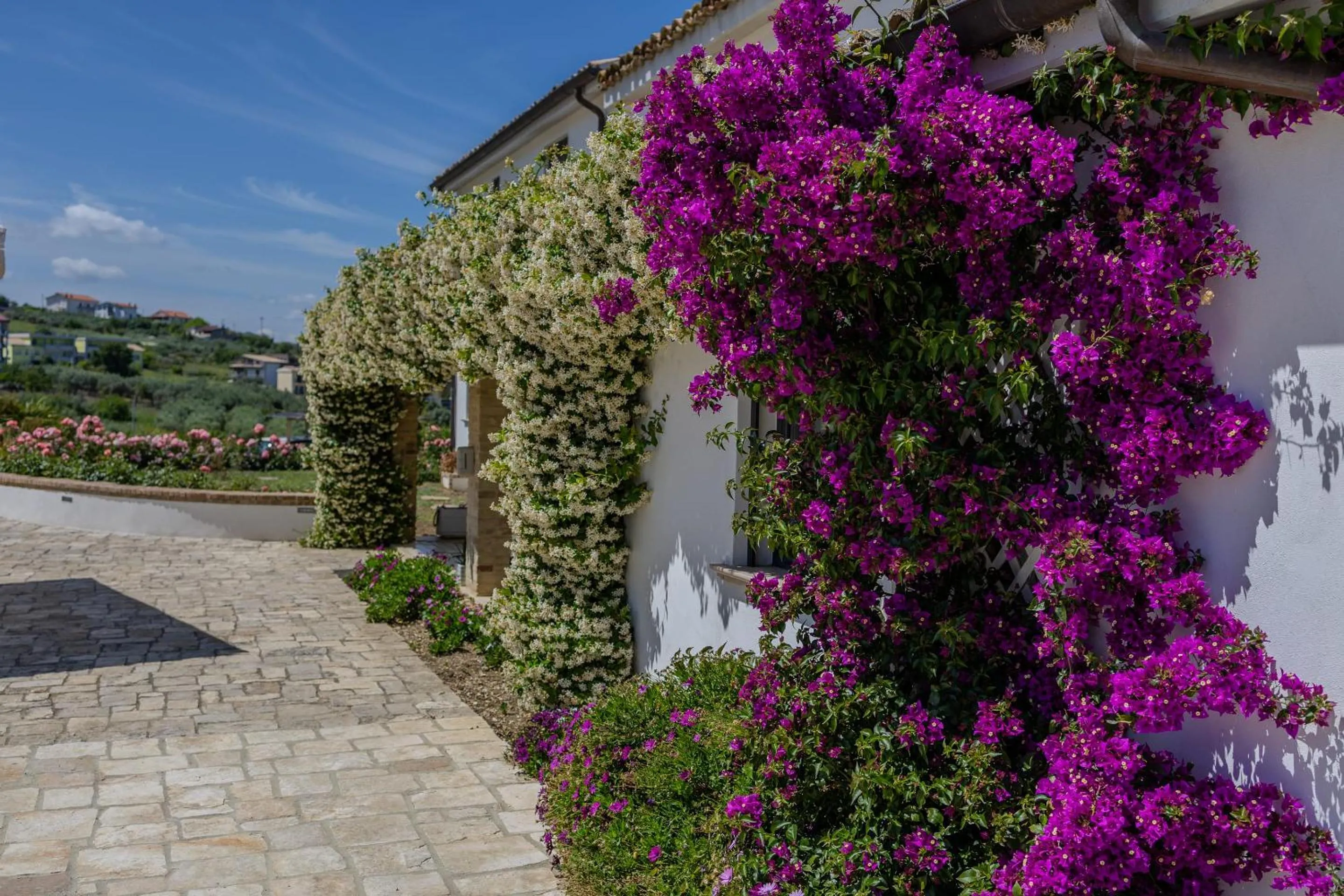 Property building in Villaggio Cristina