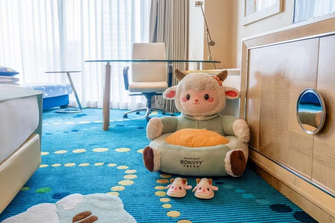 Renaissance Shanghai Yu Garden Hotel on the Bund