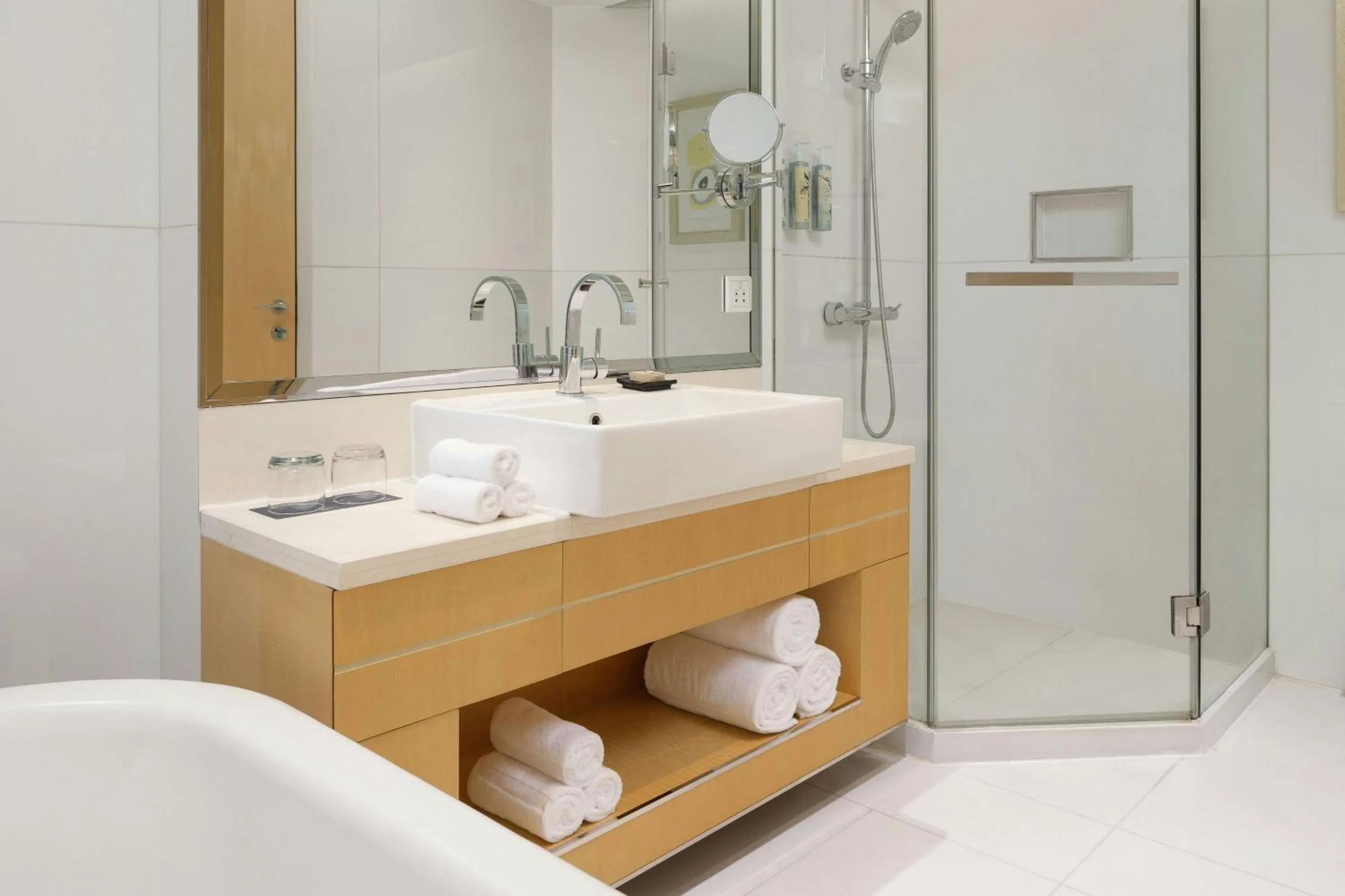 Bathroom in Renaissance Shanghai Yu Garden Hotel on the Bund