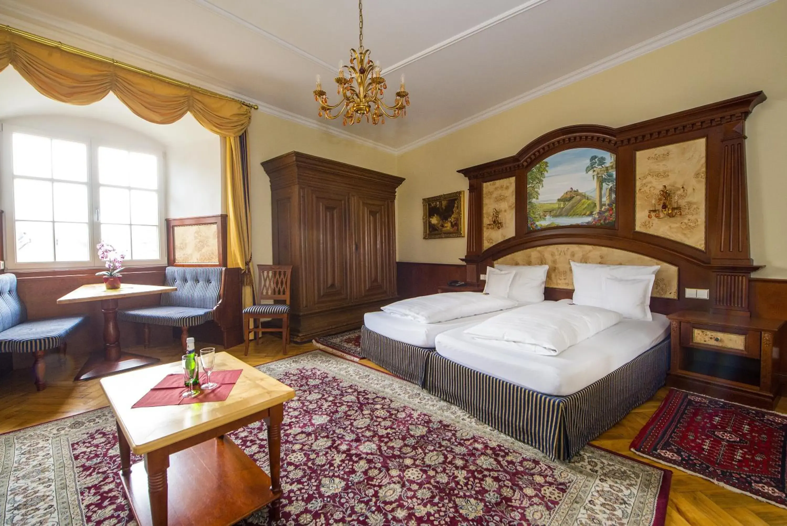 Suite for Single Use in Schloss Hotel Wasserburg Suite for Single Use in Schloss Hotel Wasserburg