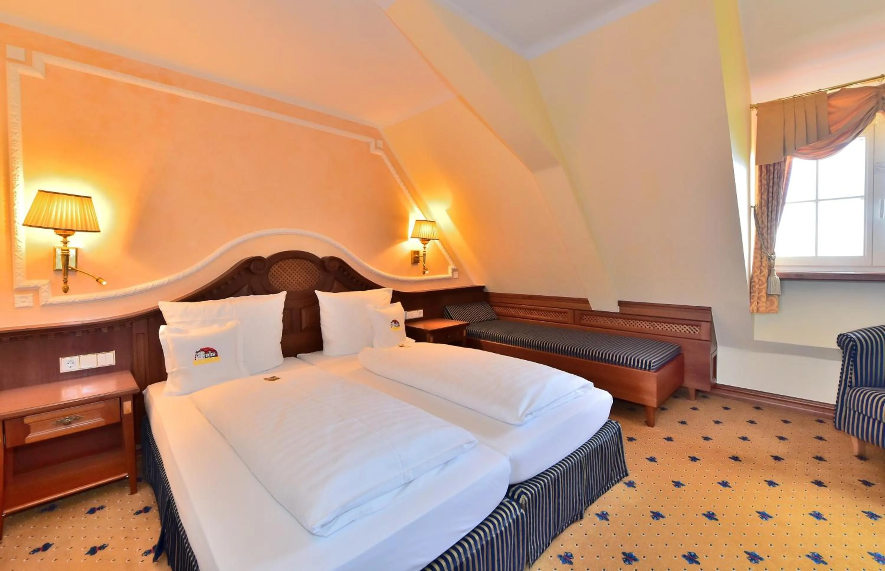 Double Room Seaview Historical in Schloss Hotel Wasserburg