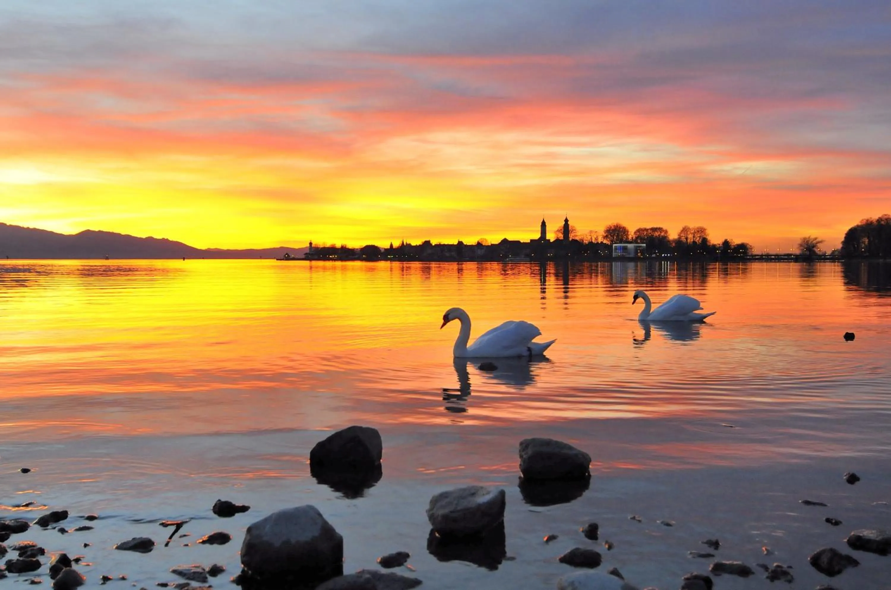Lake view in Schloss Hotel Wasserburg